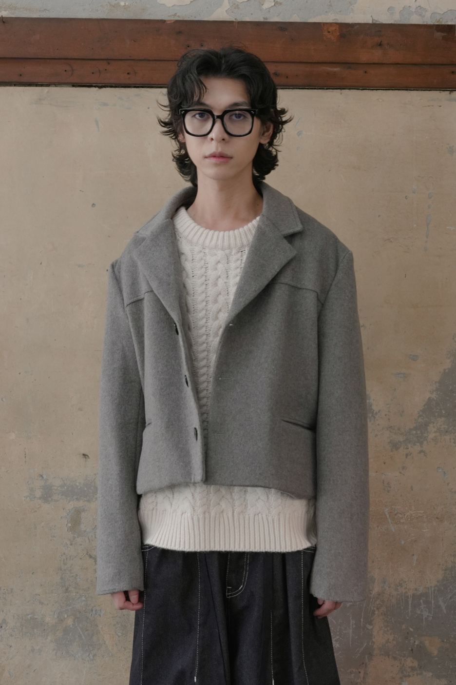 Elegant Wool Cropped 3-Button Blazer #西裝