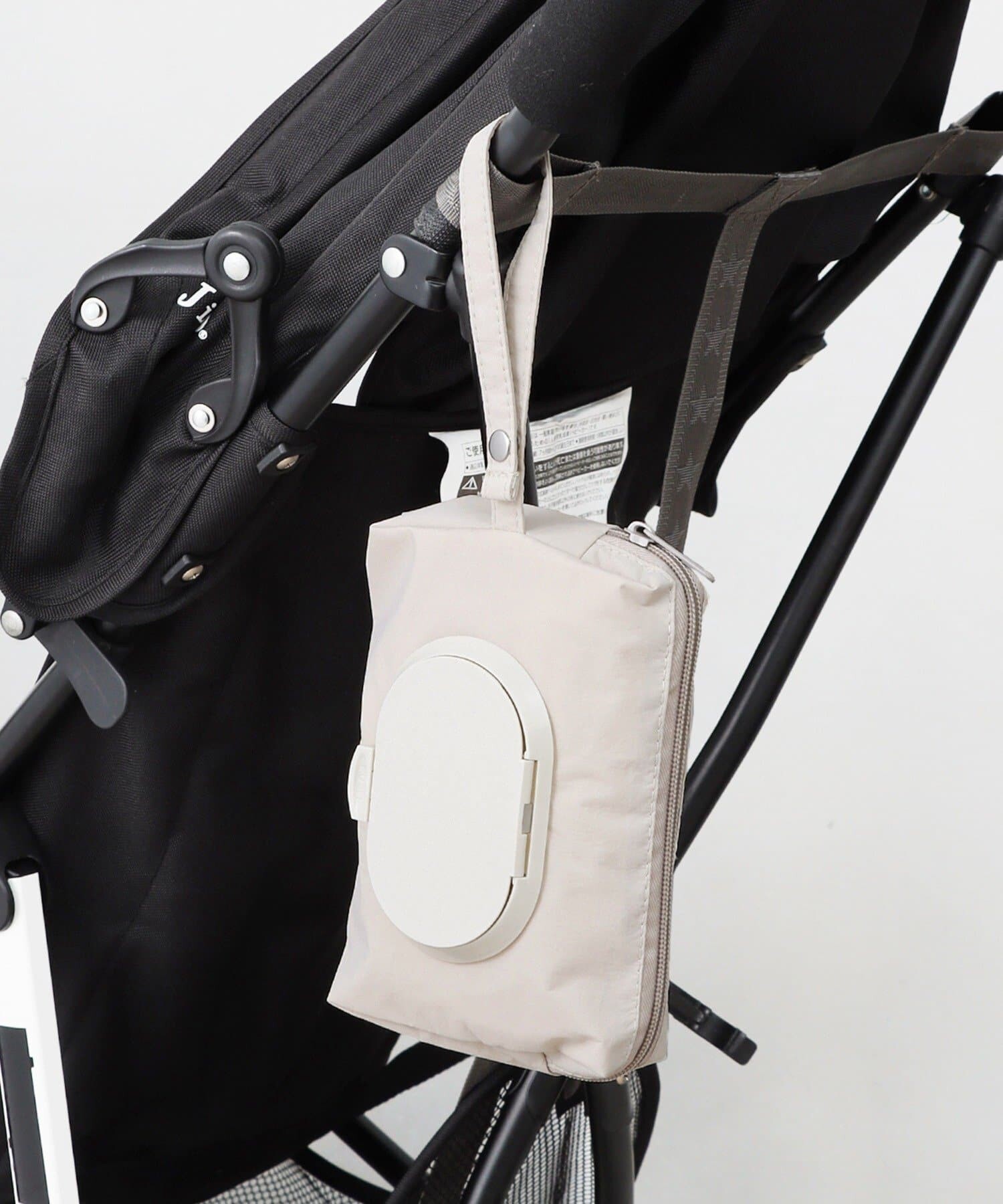 日本｜3coins 便攜濕紙巾袋