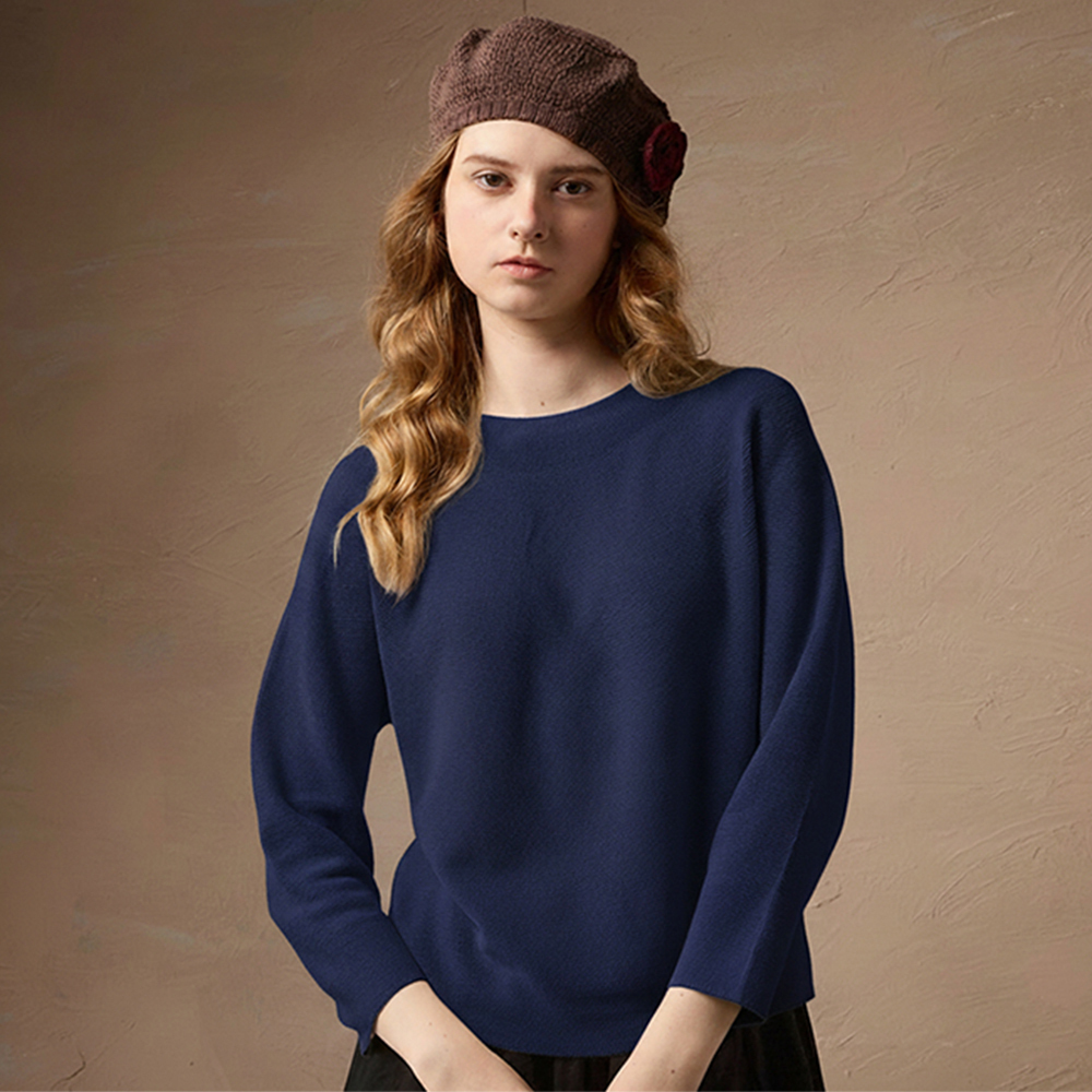 PIPPY 典雅素面簡約剪裁長袖線衫上衣 寶藍