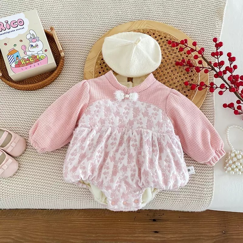 [陸製]過年服｜粉色花卉包屁衣