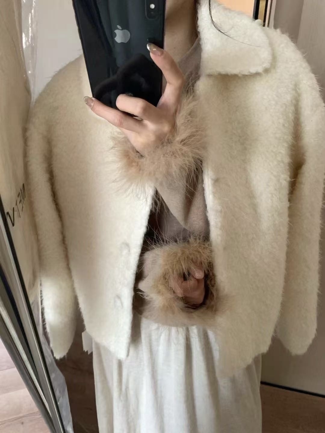 564 冬季小香風翻領圈圈毛外套(內羽絨)