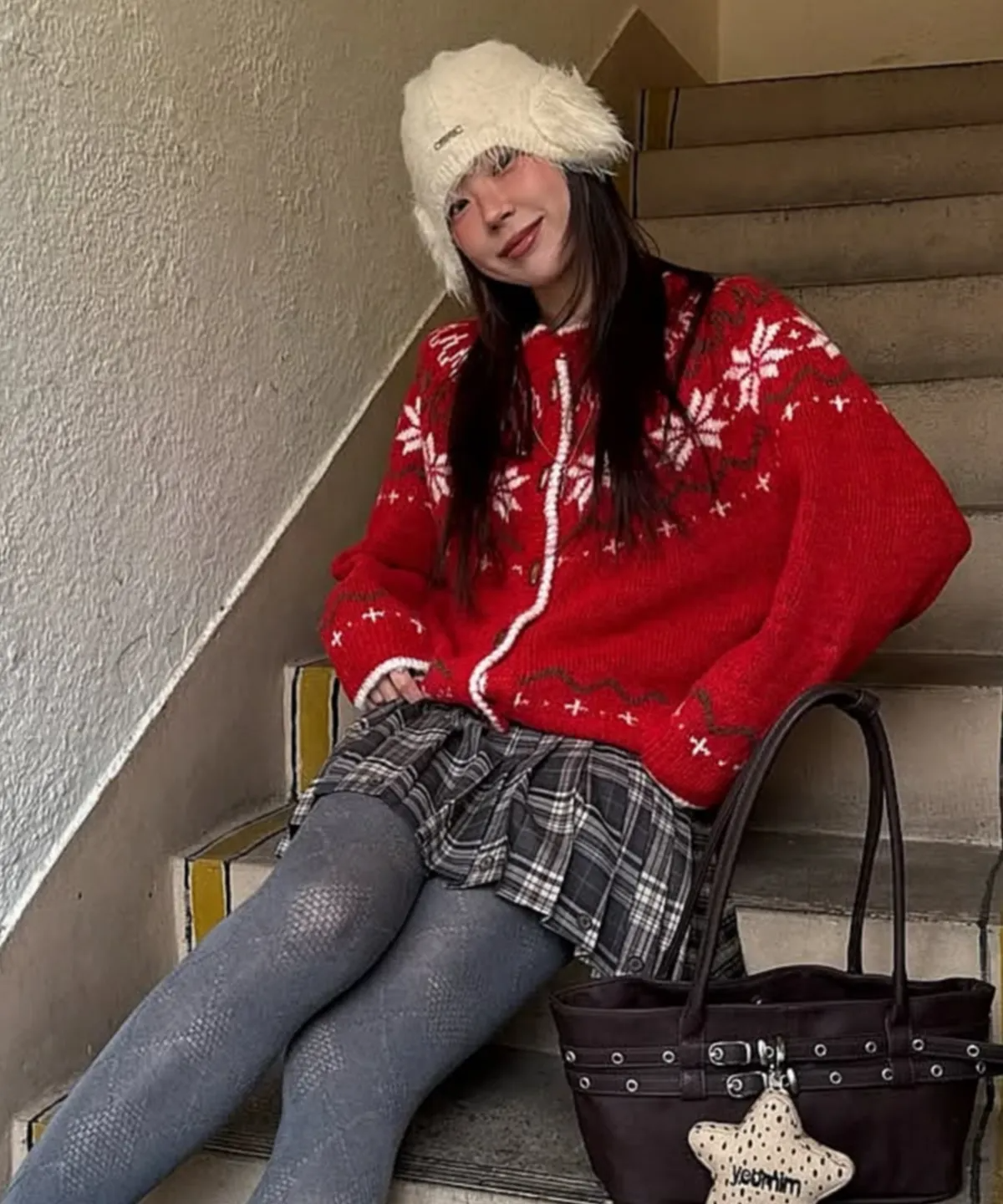 General Idea Layered V-neck Knitwear Pullover