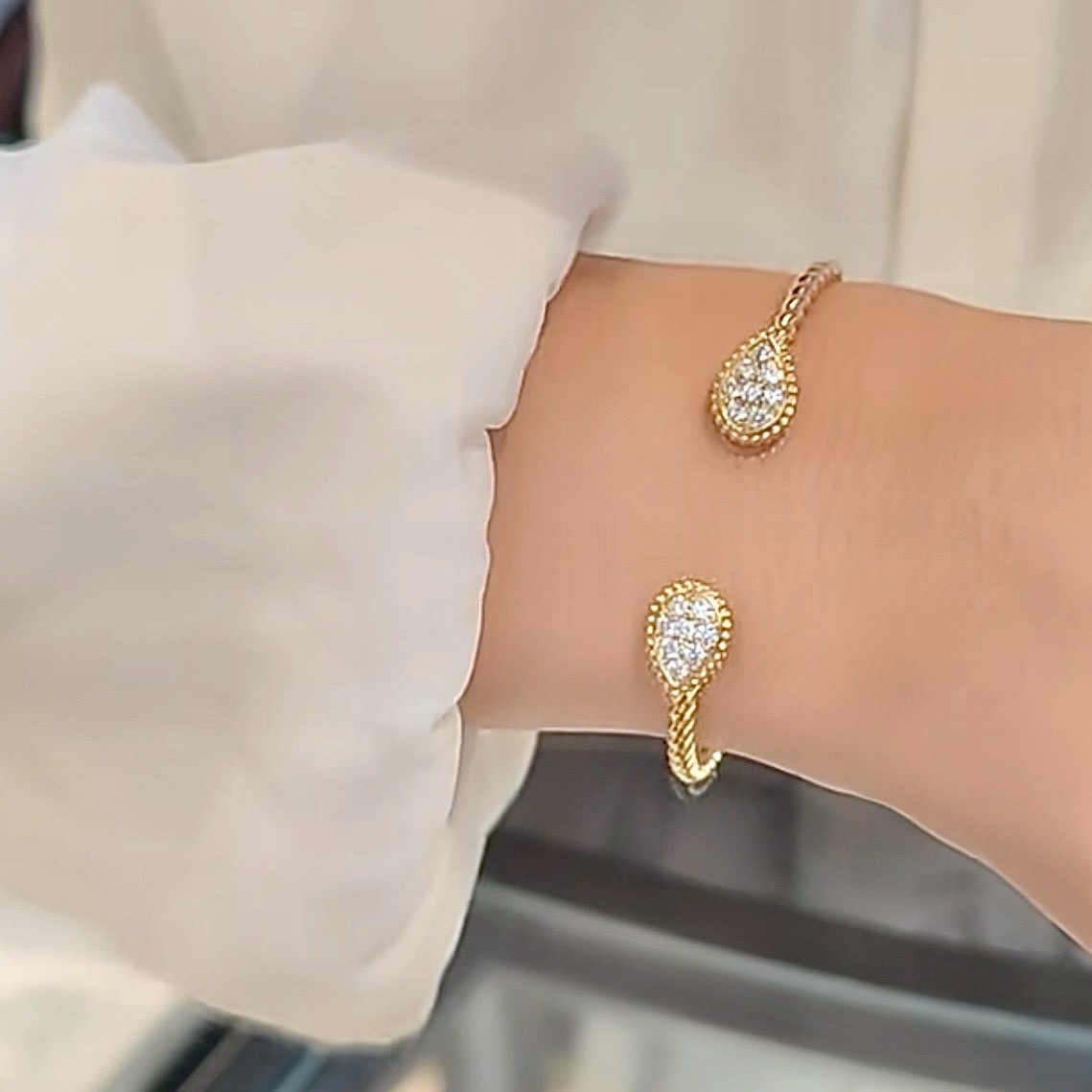 18k Bo’serpent Boheme”水滴鑽珠邊高奢定製手鐲