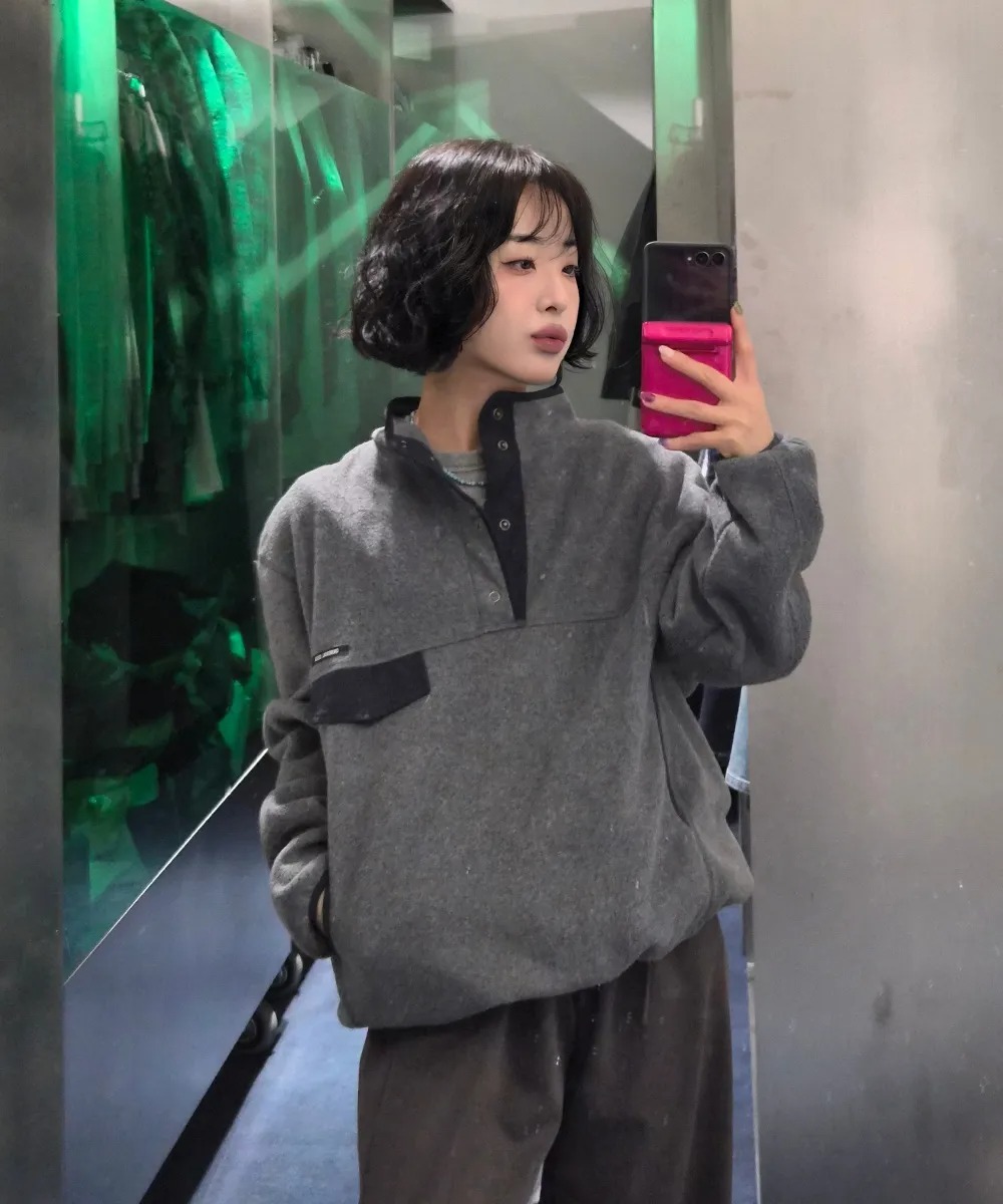 General Idea Layered V-neck Knitwear Pullover