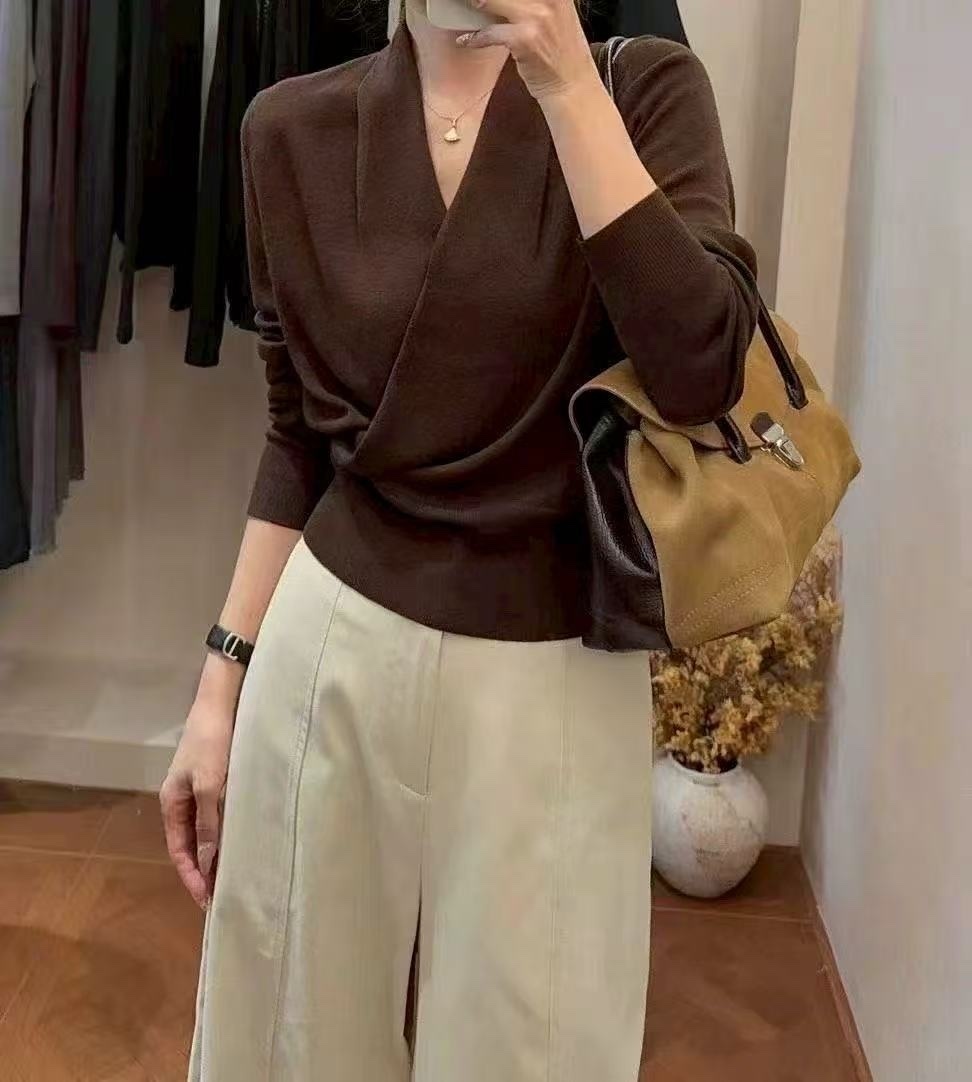 1118 羊毛針織v領收腰上衣