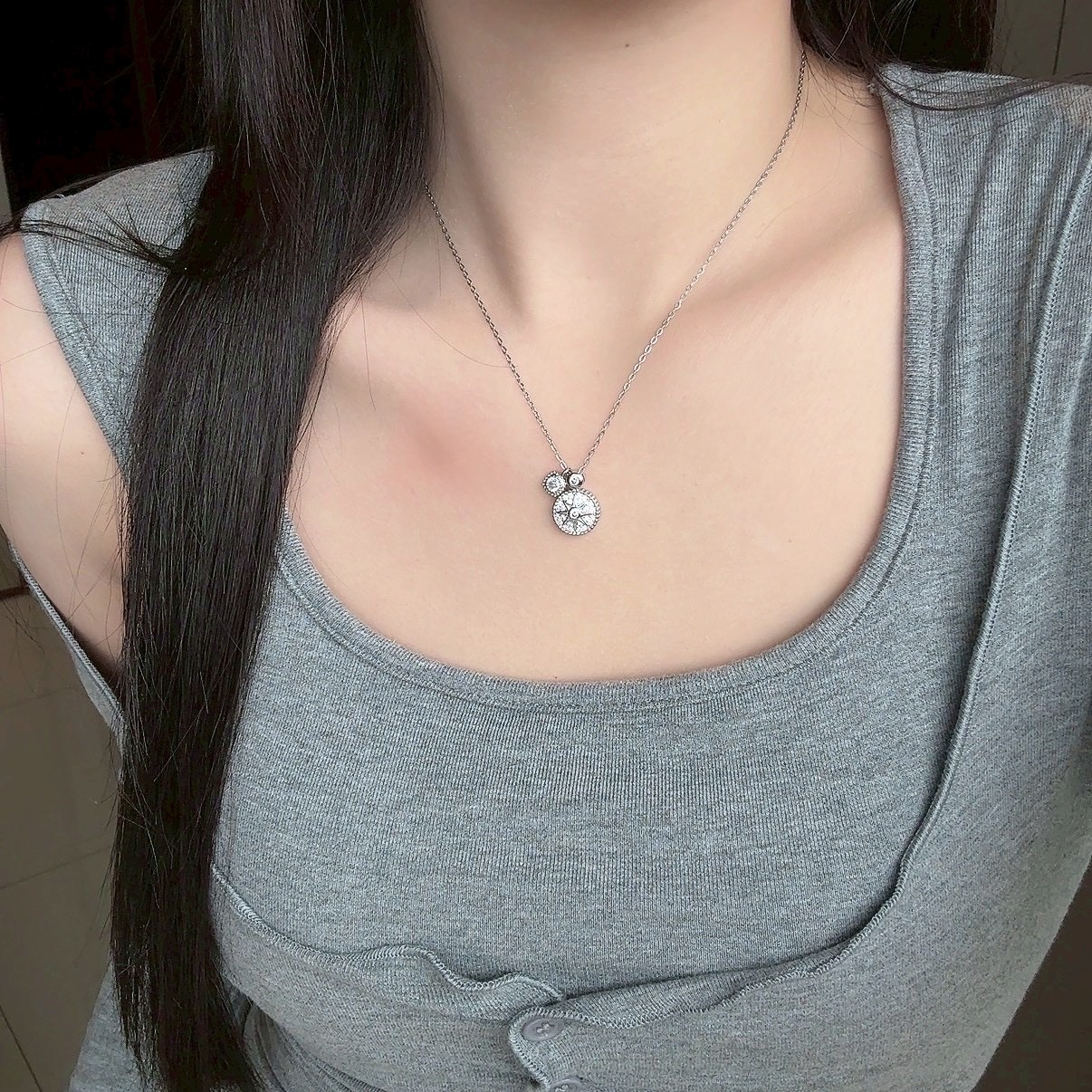 Gy”premium白金鑽八芒星羅盤”多墜鎖骨鏈