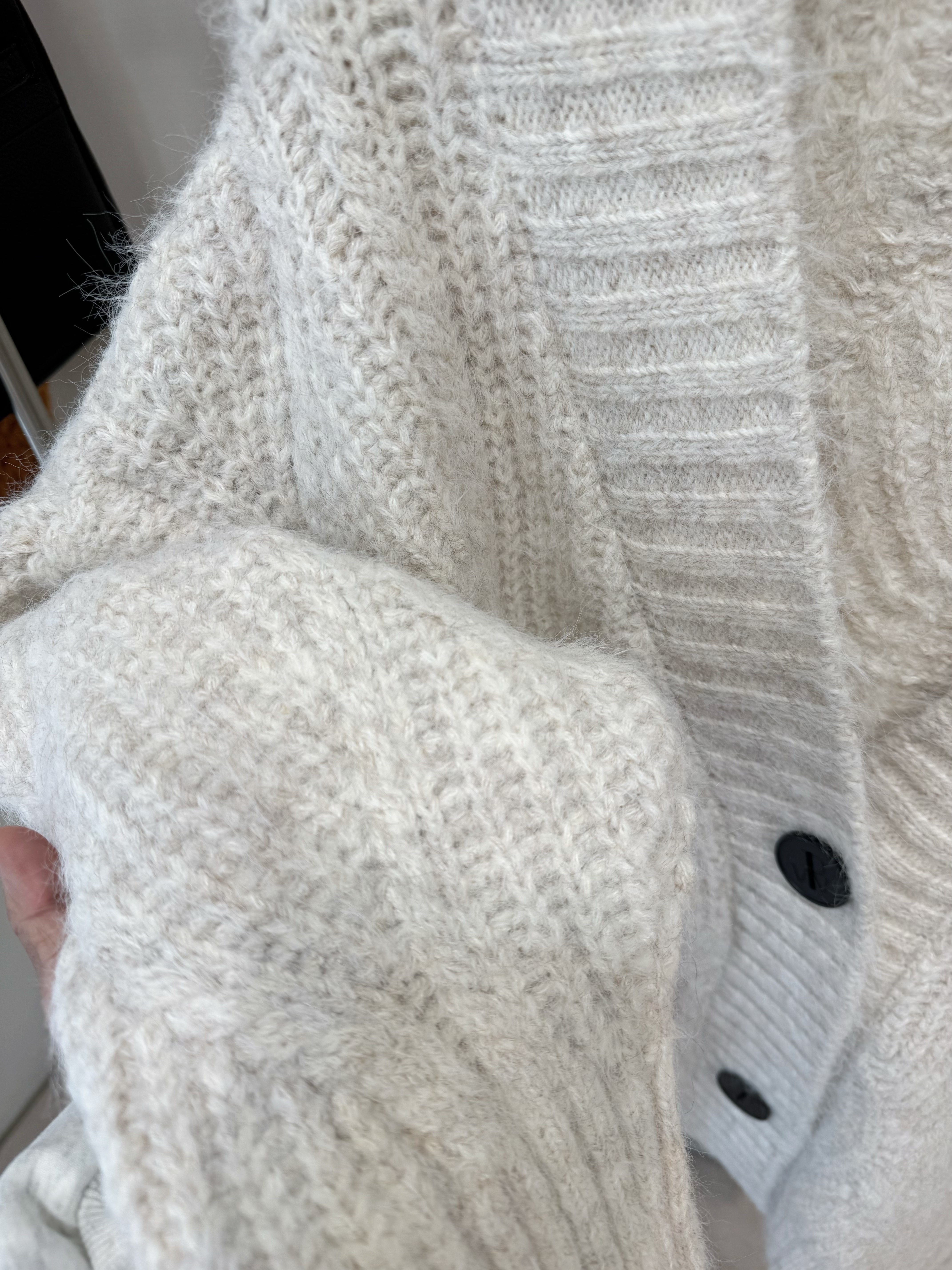 232 慵懶麻花長版針織外套