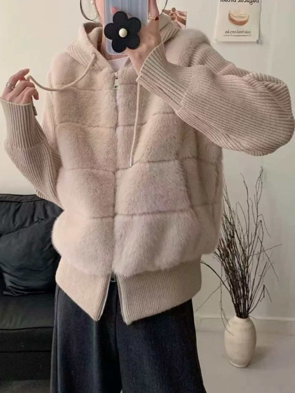 872 仿貂毛拼接連帽針織外套