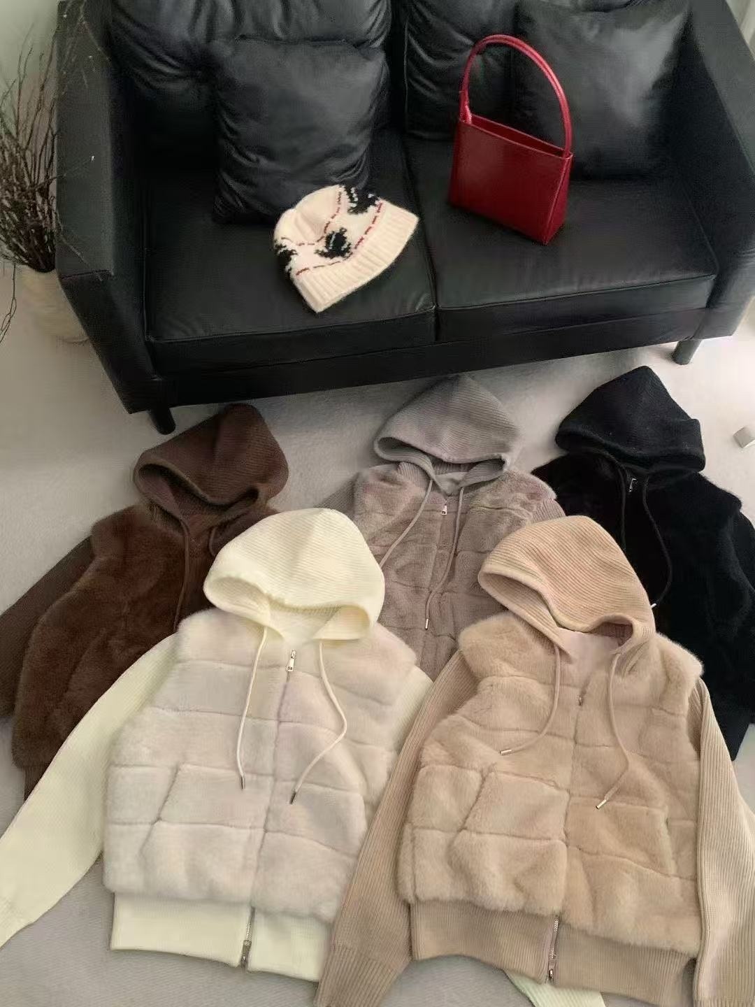 872 仿貂毛拼接連帽針織外套