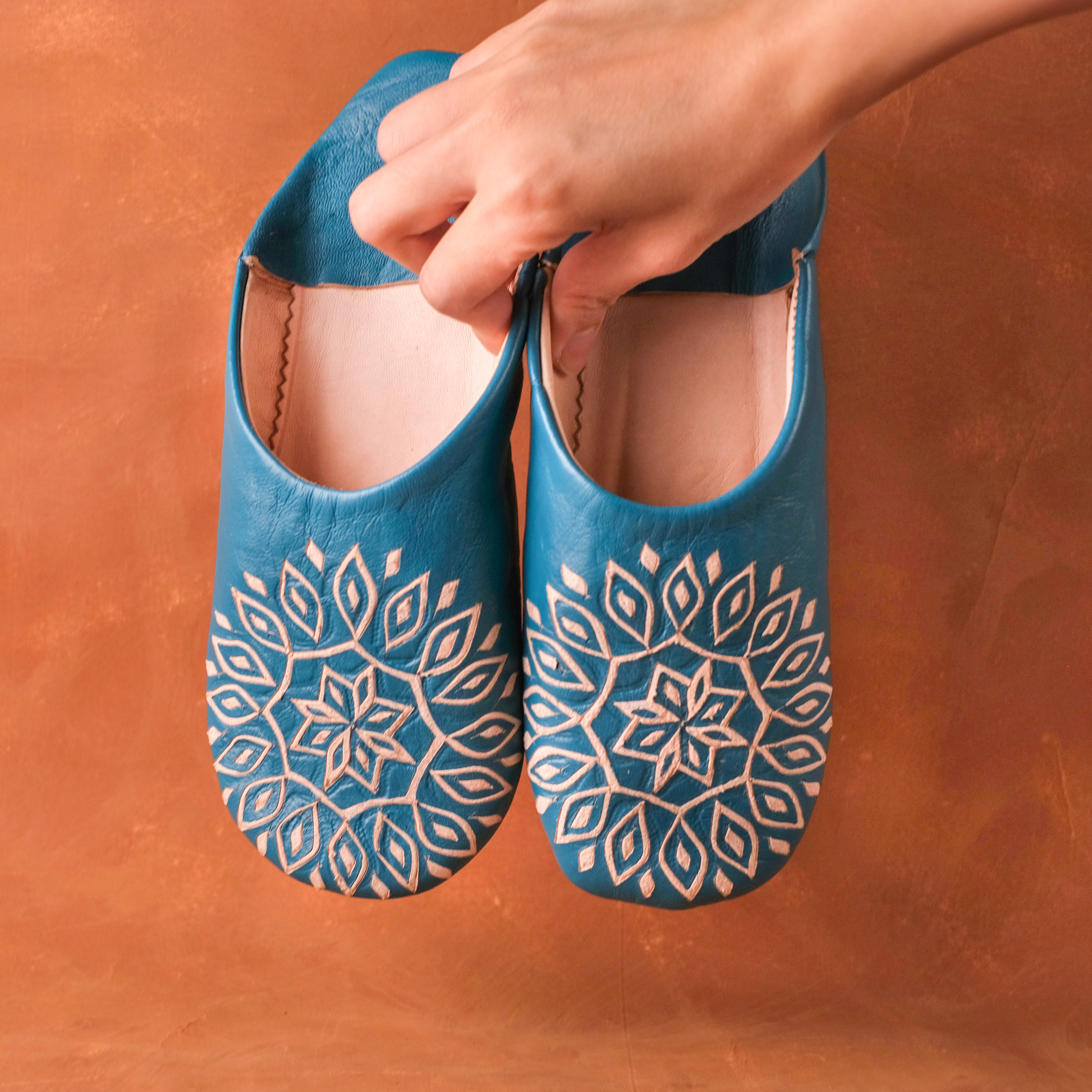 柏柏手工鞋 ｜刻紋土耳其藍 - 圓｜摩洛哥