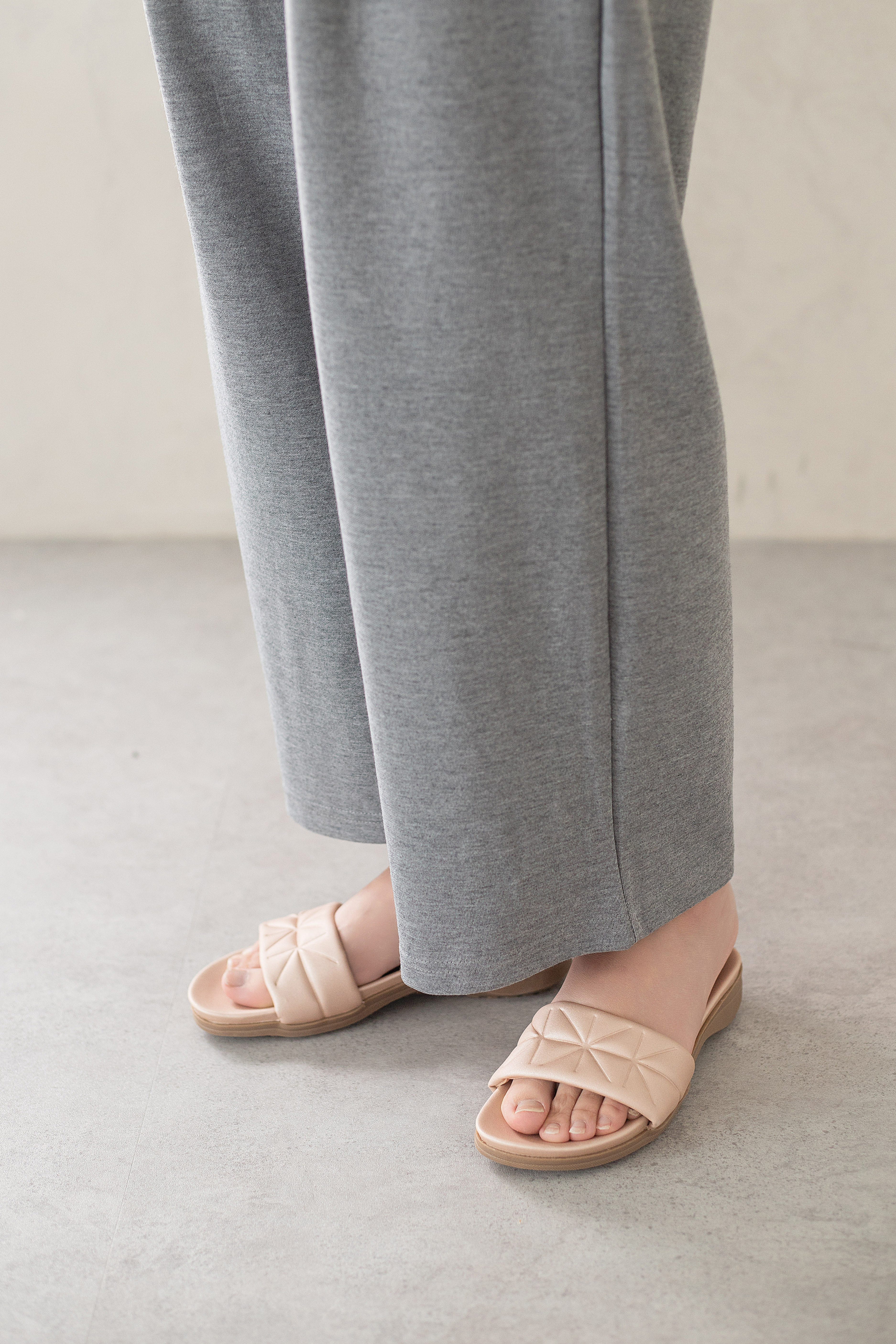 Endelyn Embross Sandals Pink-SH090PIN