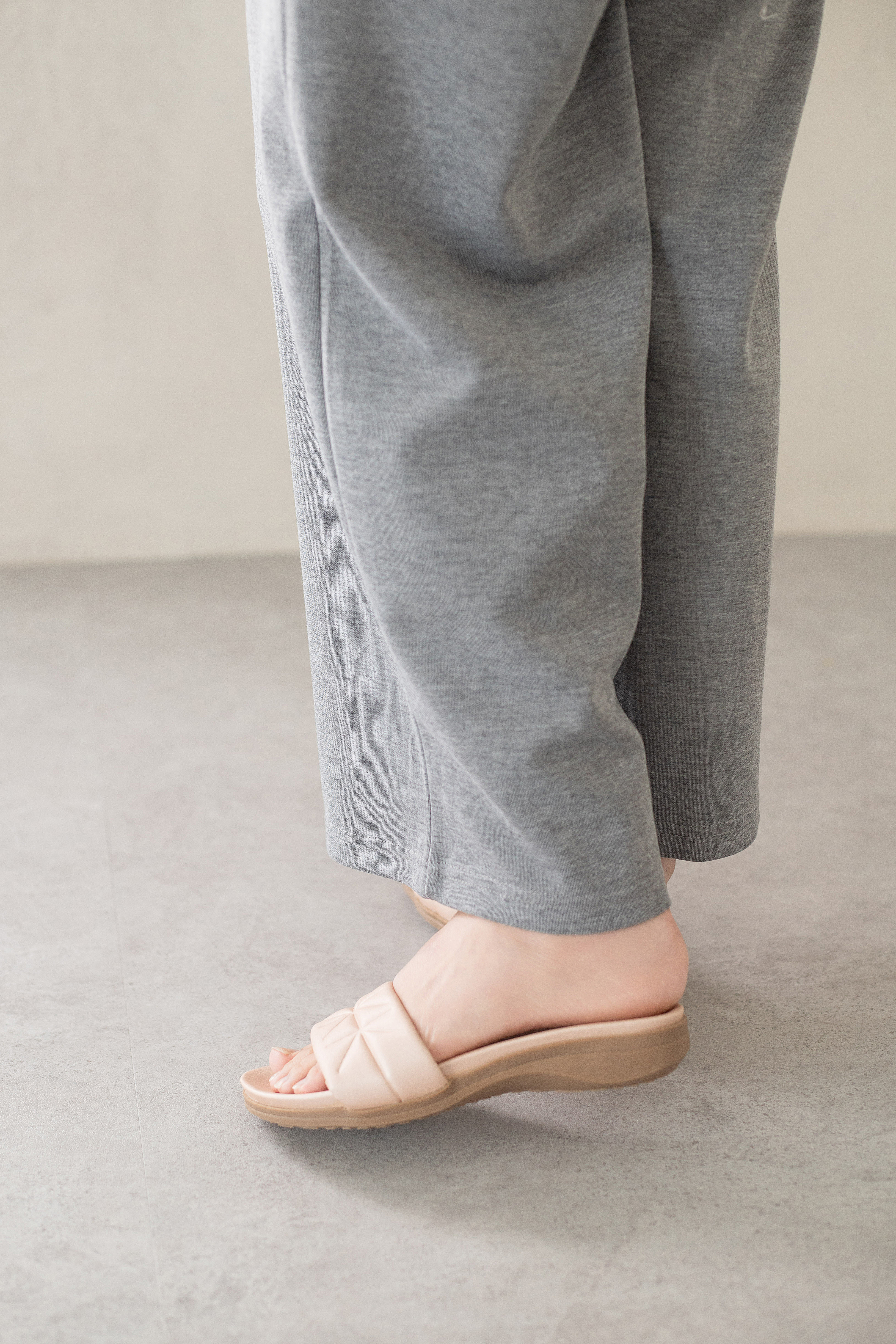 Endelyn Embross Sandals Pink-SH090PIN