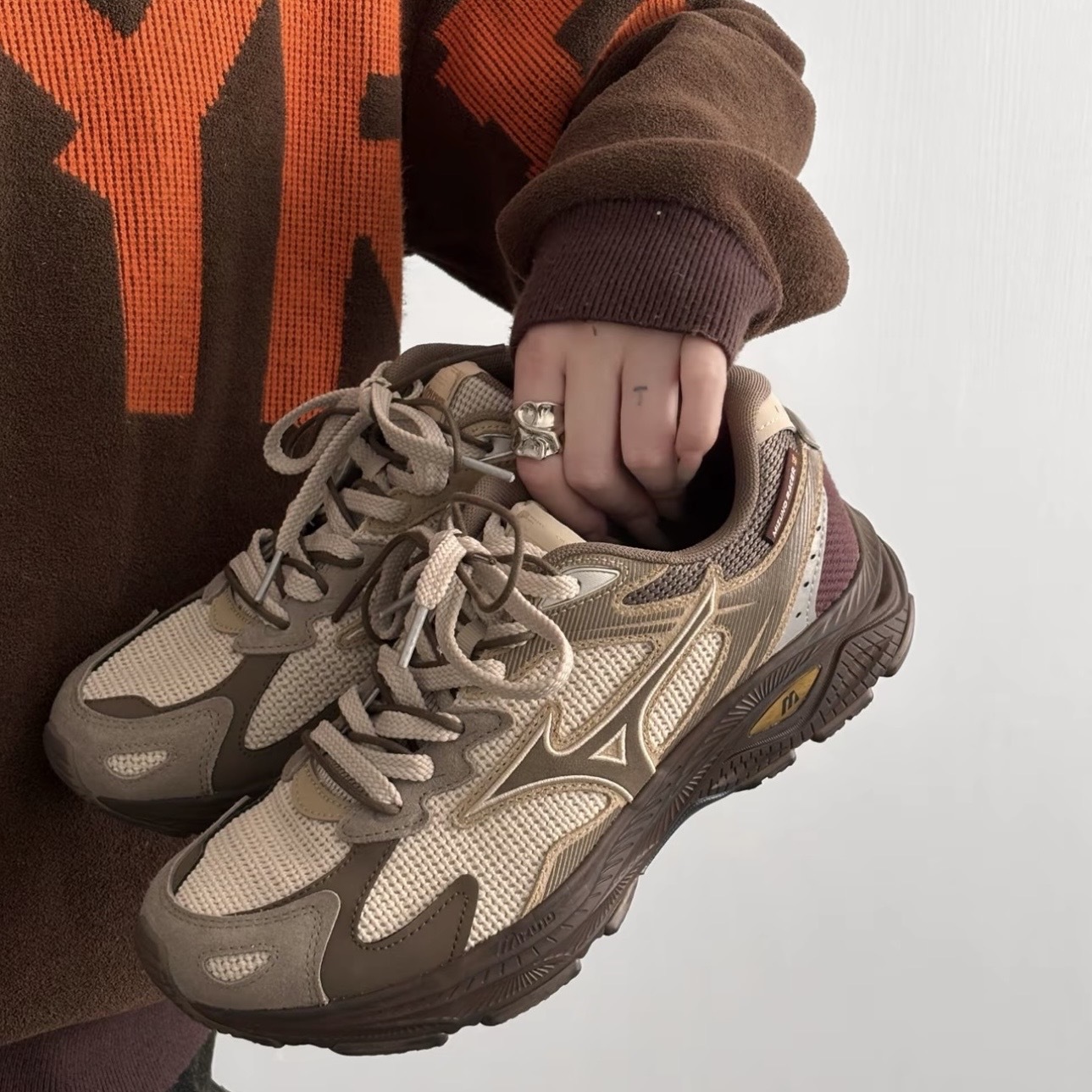 MIZUNO RACER S CNY 禮盒 馬年限定 雨褐色 跑步鞋 男女同款 美津濃 D1GH253518