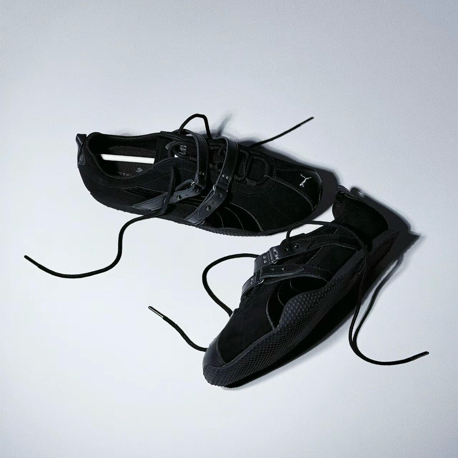 Puma H-Street 馬年限定 黑 皮革扣帶 麂皮 薄底鞋 馬術 賽車鞋 男女同款 休閒鞋 406838-01