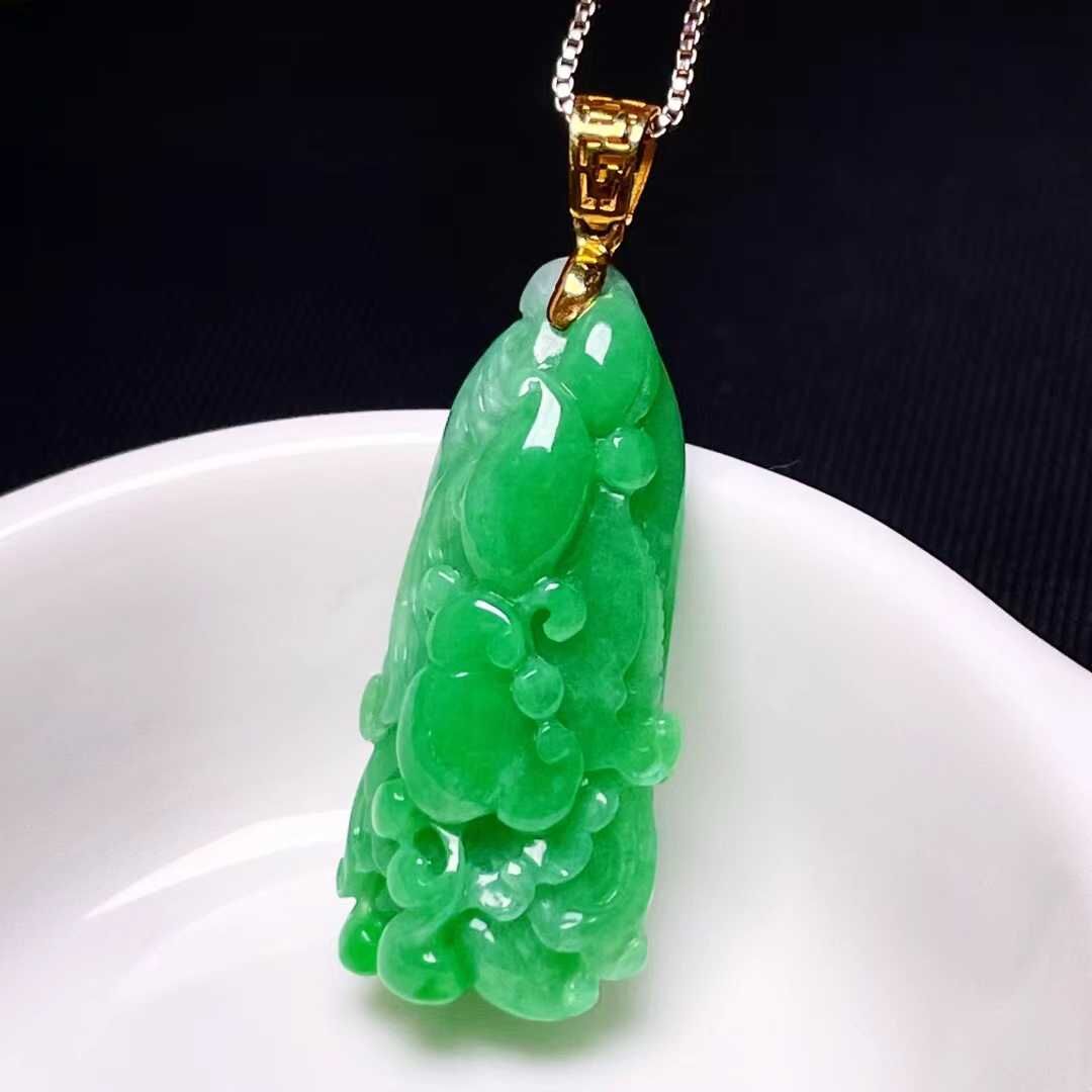 1229414 翡翠白菜吊墜