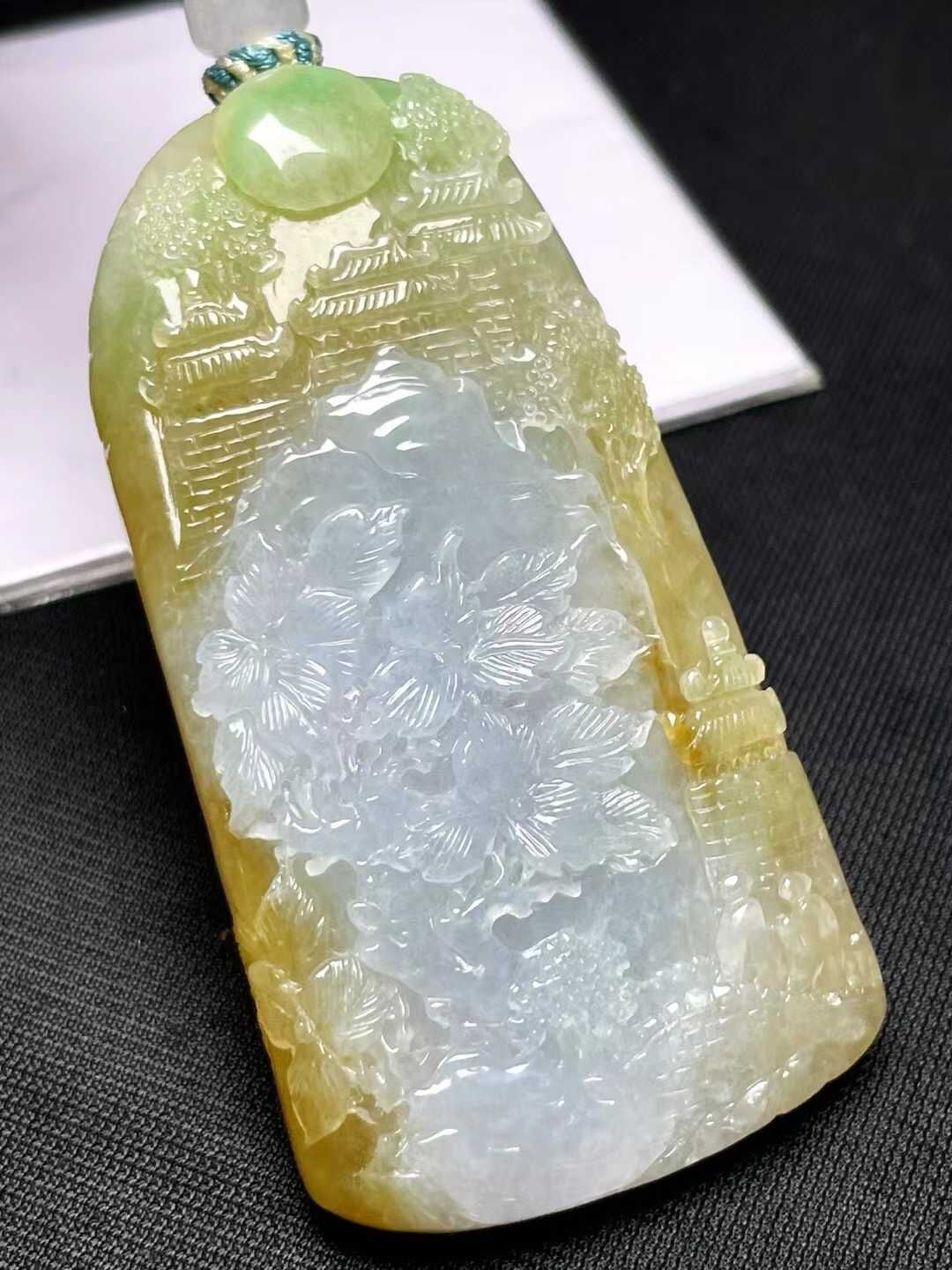 1229415 翡翠山水牌吊墜