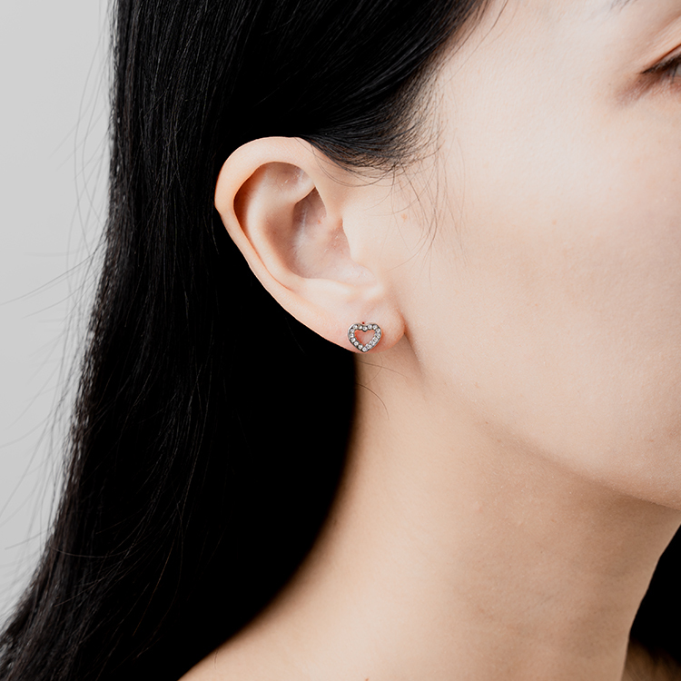 miramira微光｜白鋯石鏤空愛心耳環D6060-銀59054
