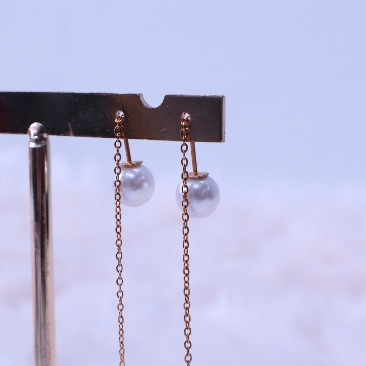 紅燦星辰 Ruby Glow / 靛夜微光 Lapis Gleam 石榴石 青金石 珍珠鈦鋼耳線