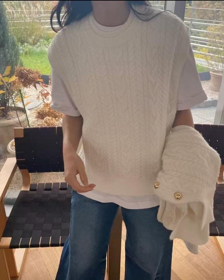 T14 羊毛40 胸43 長23.5 $599 (一口價)