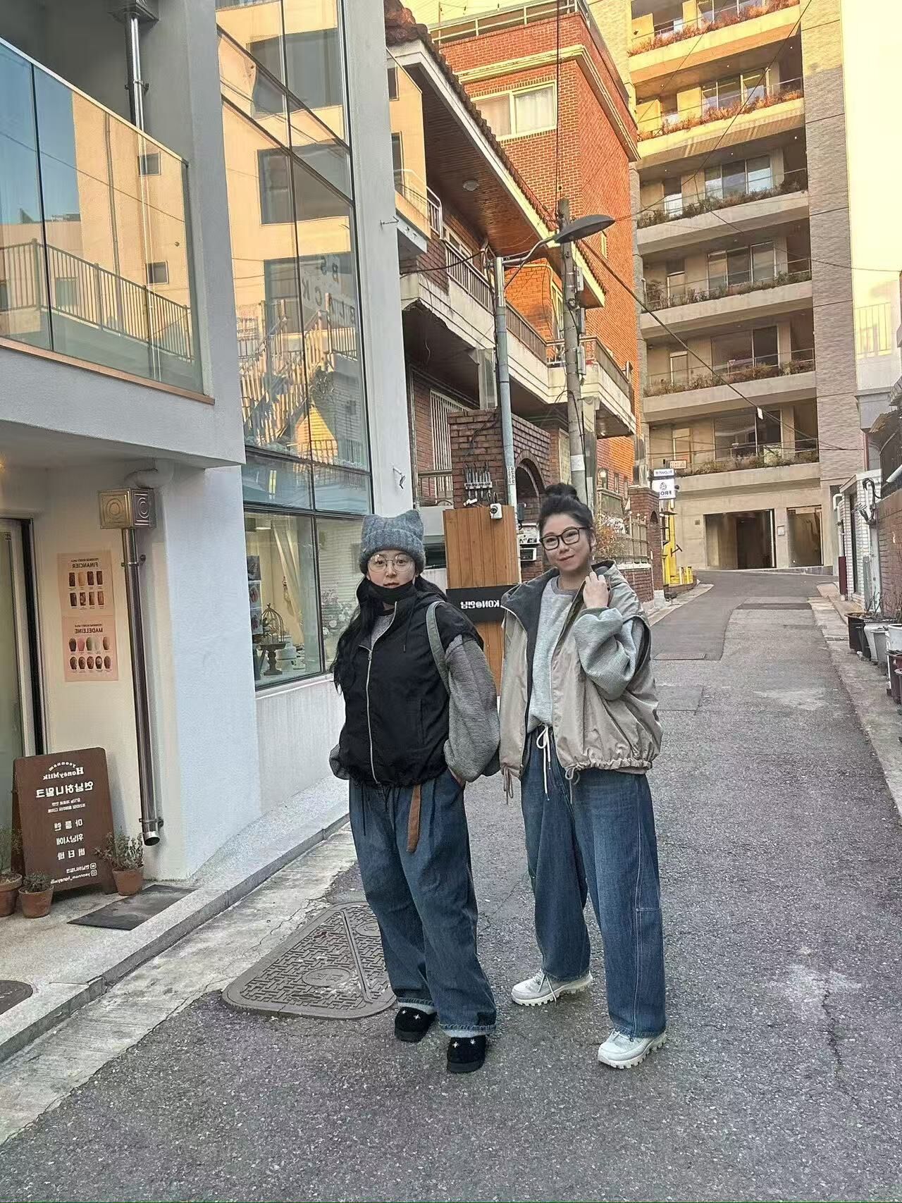 【預購】SS010804 有帽背心束繩外套