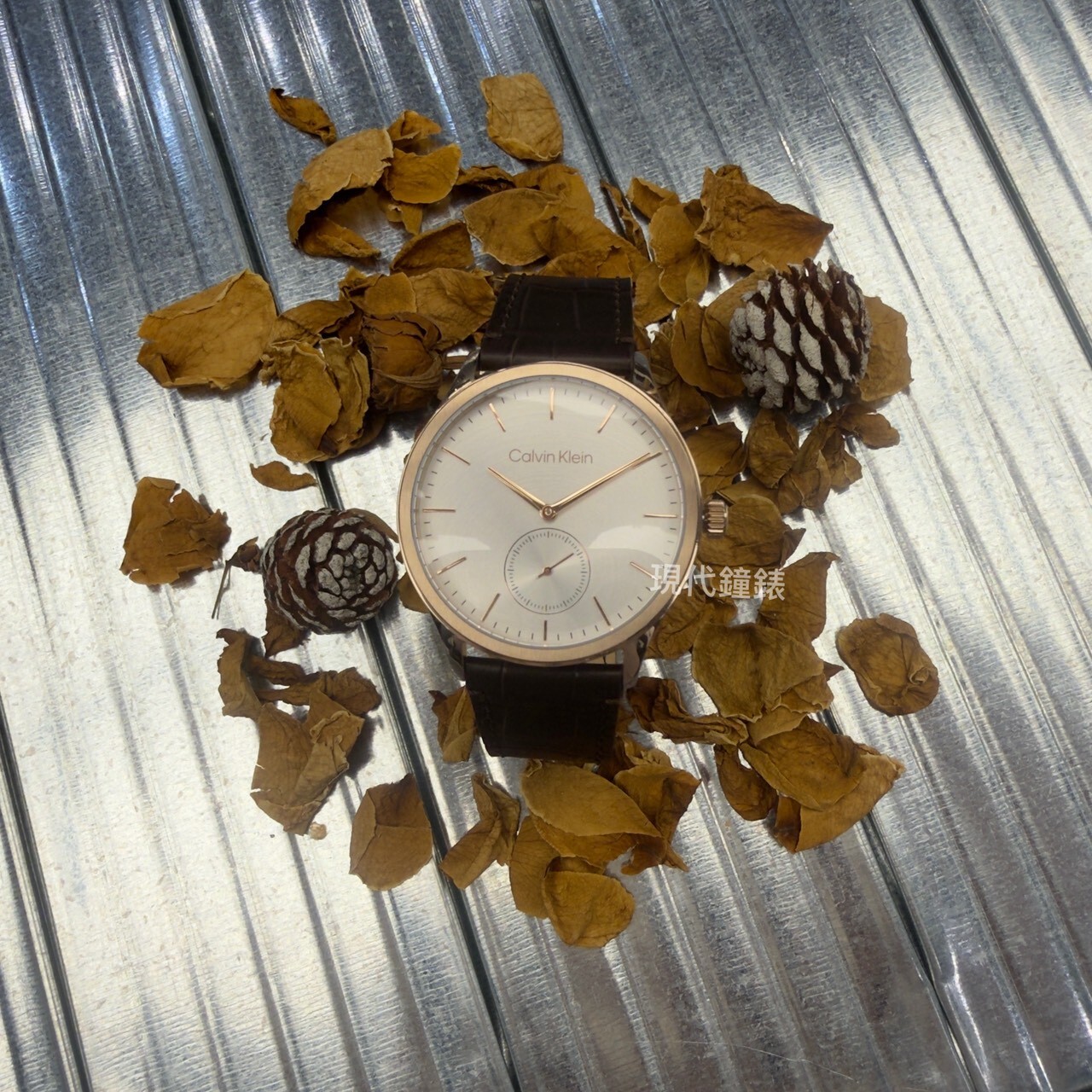 【CALVIN KLEIN】紳士風小秒針壓紋皮帶錶CK25200553 42mm 現代鐘錶