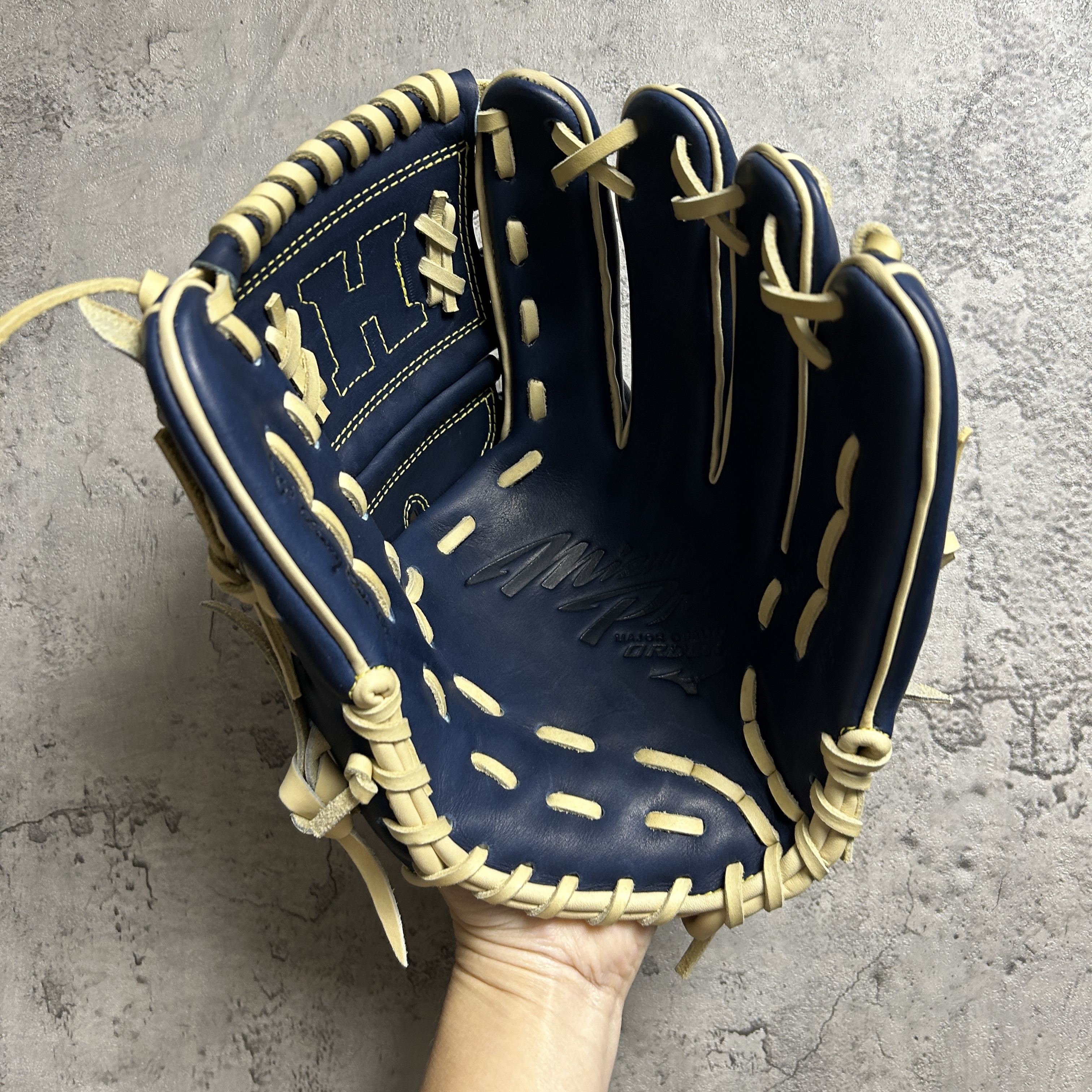 【照片分享】MIZUNO mizuno pro 軟式投手 1AJGR83150 菅野 智之(巨⼈)5Dモデル