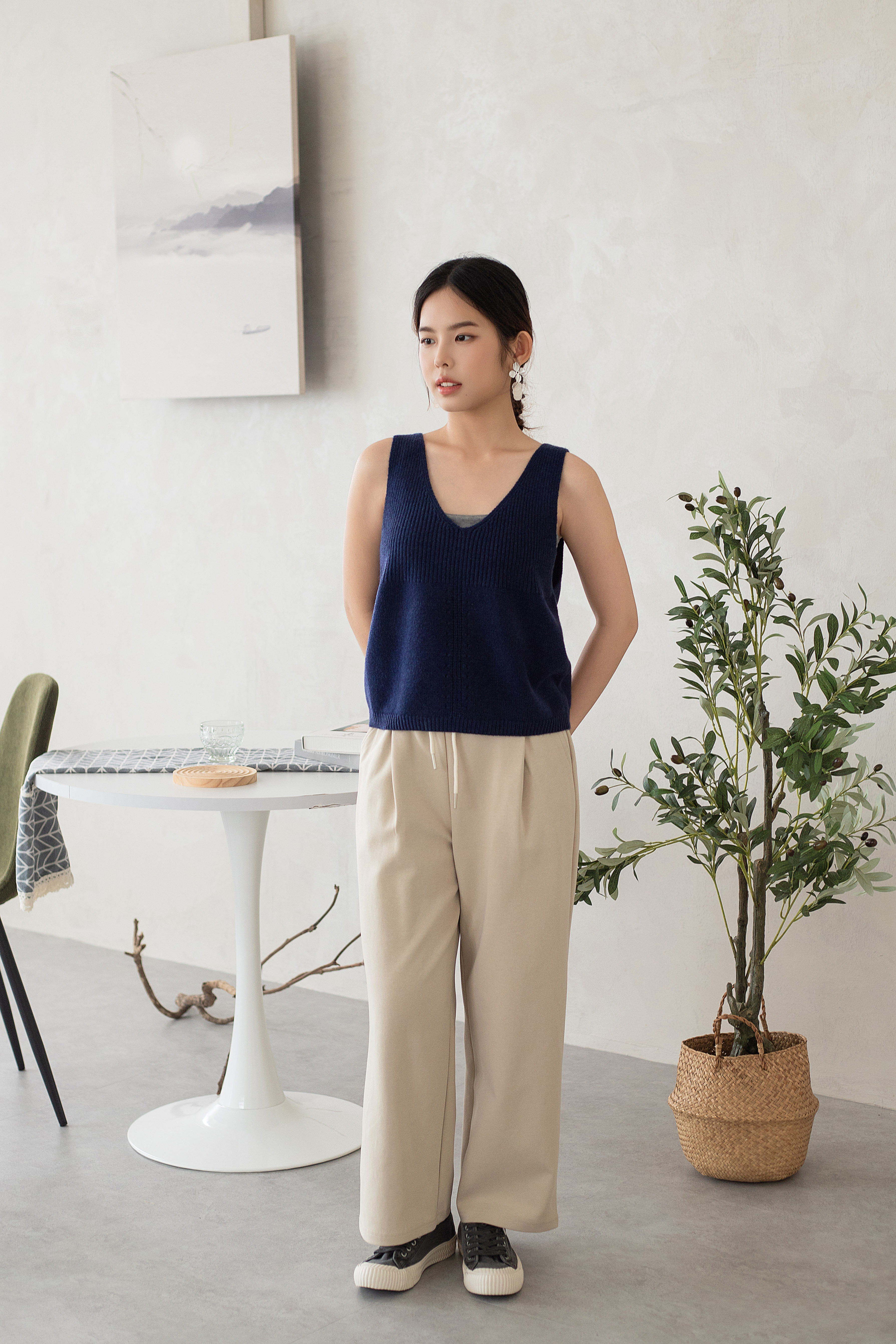 Ziona Knit Vest Navy -2619KVNAV