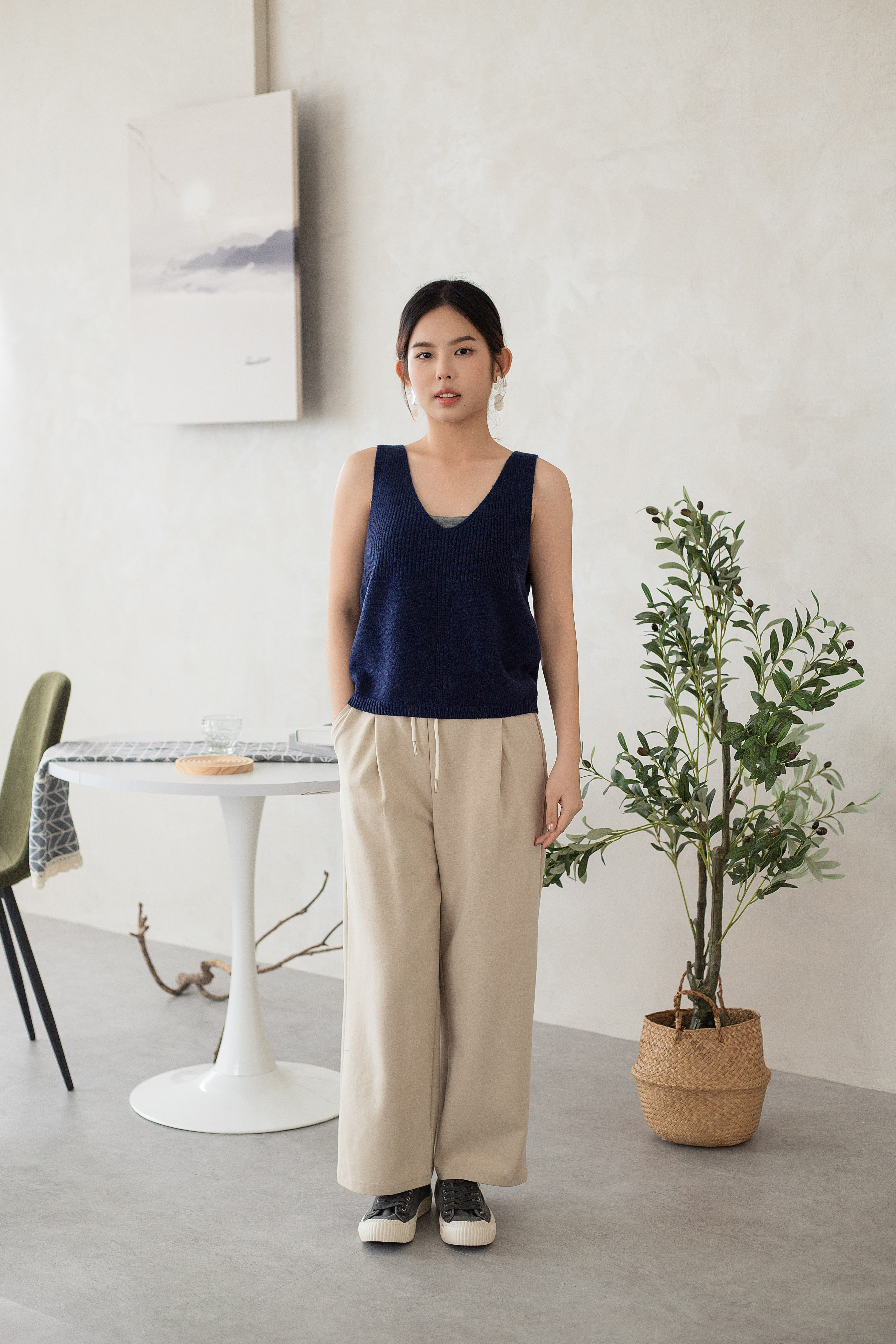 Ziona Knit Vest Navy -2619KVNAV