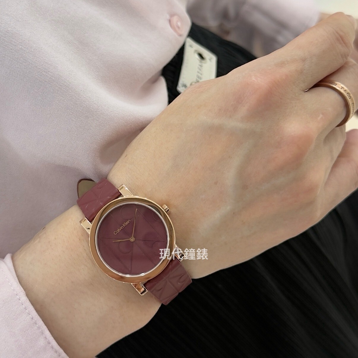 【CALVIN KLEIN】經典LOGO酒紅色皮帶錶CK25100130 32mm 現代鐘錶