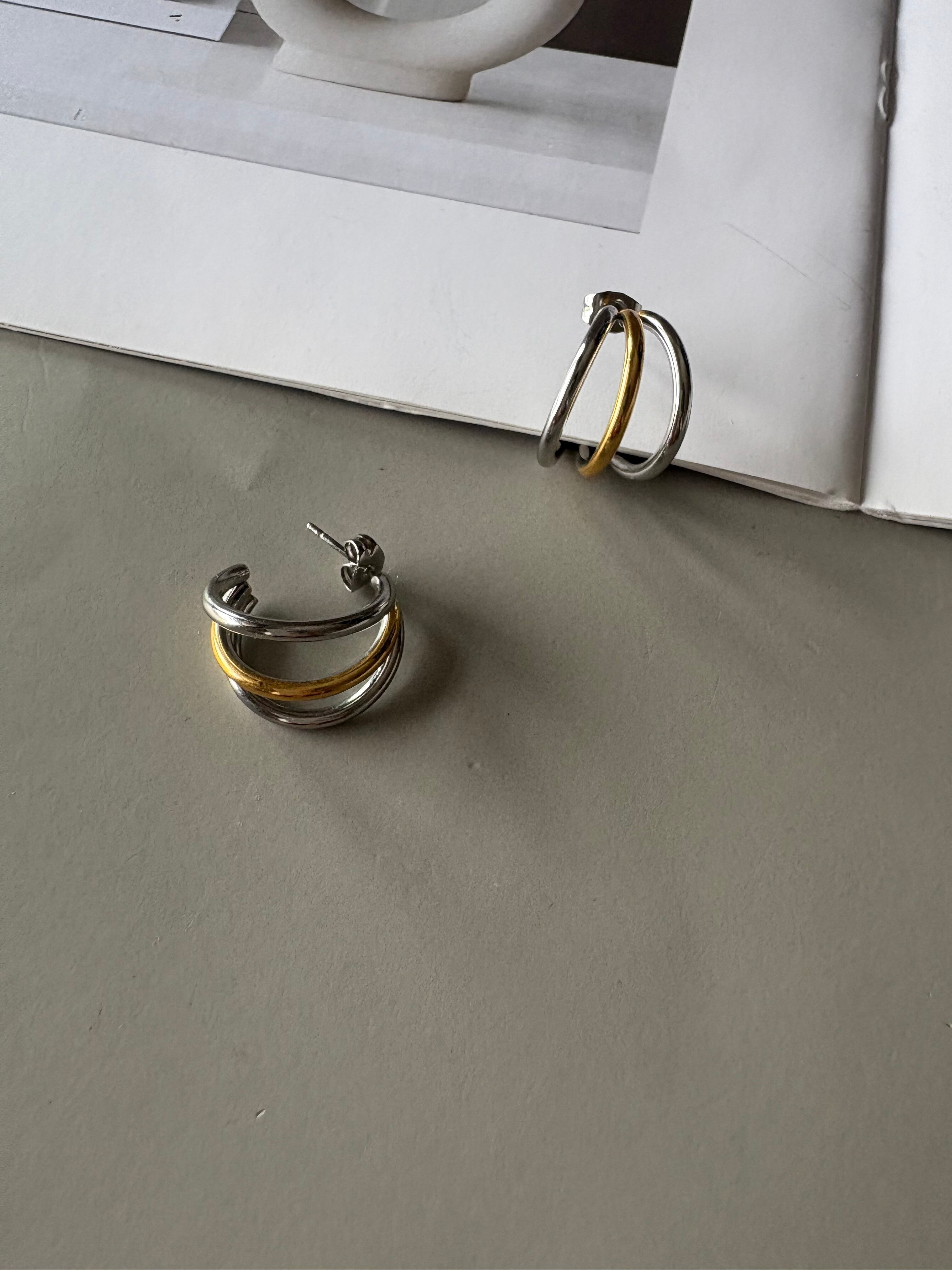 bicolor triple pierce