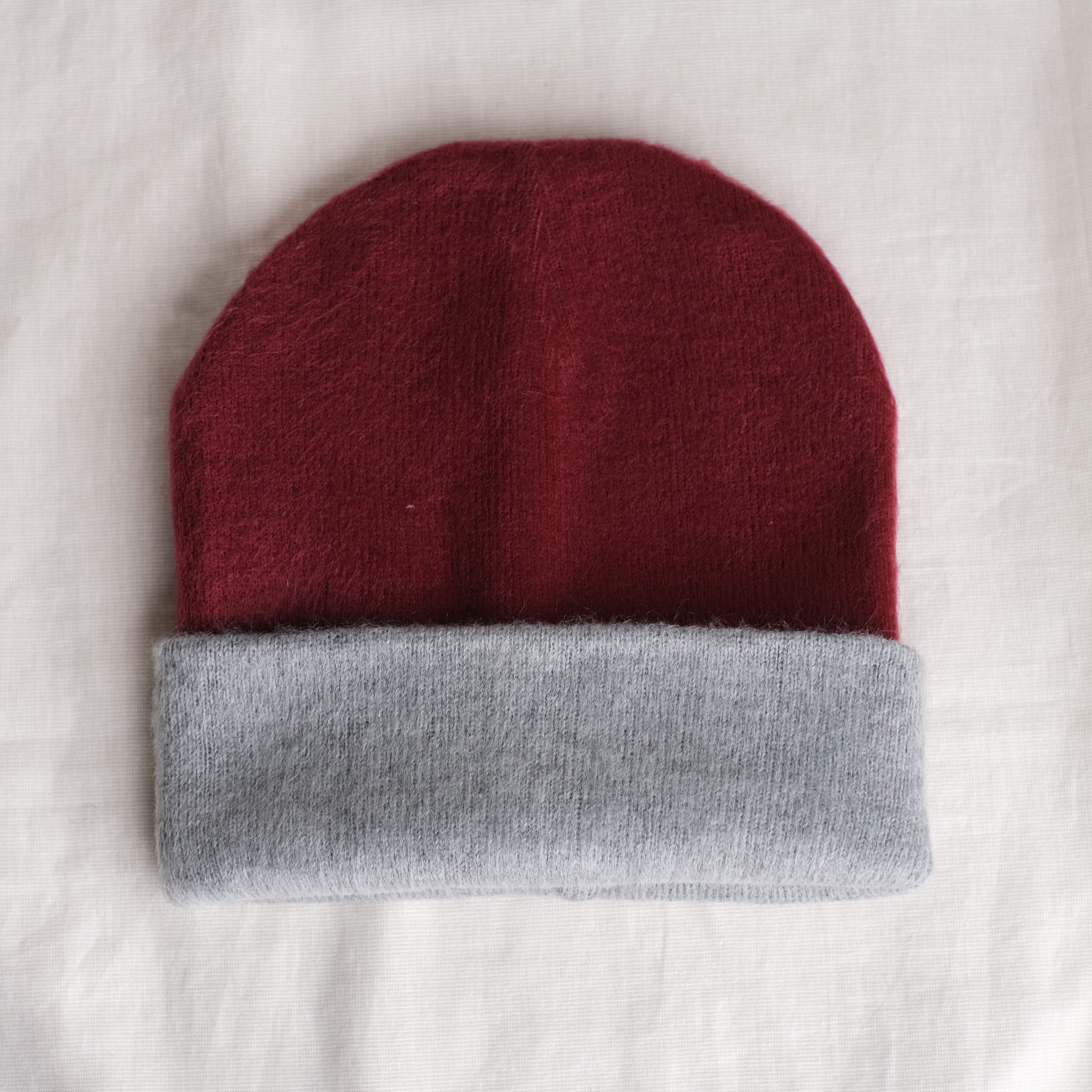 羊駝針織帽｜紅／淺灰｜厄瓜多