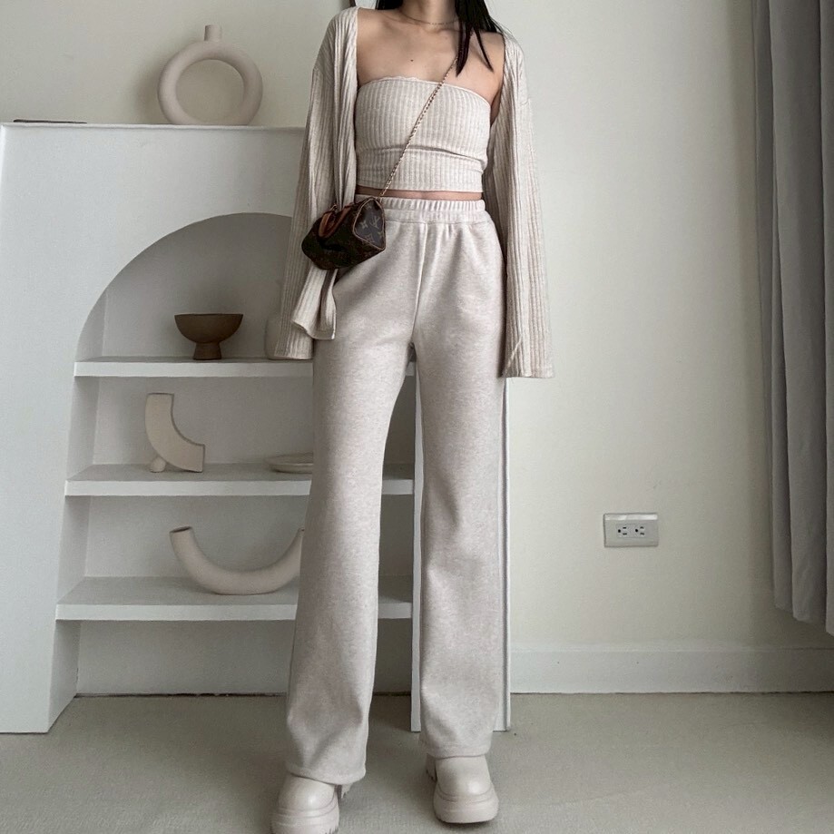 厚料內刷毛微喇叭褲（現貨）