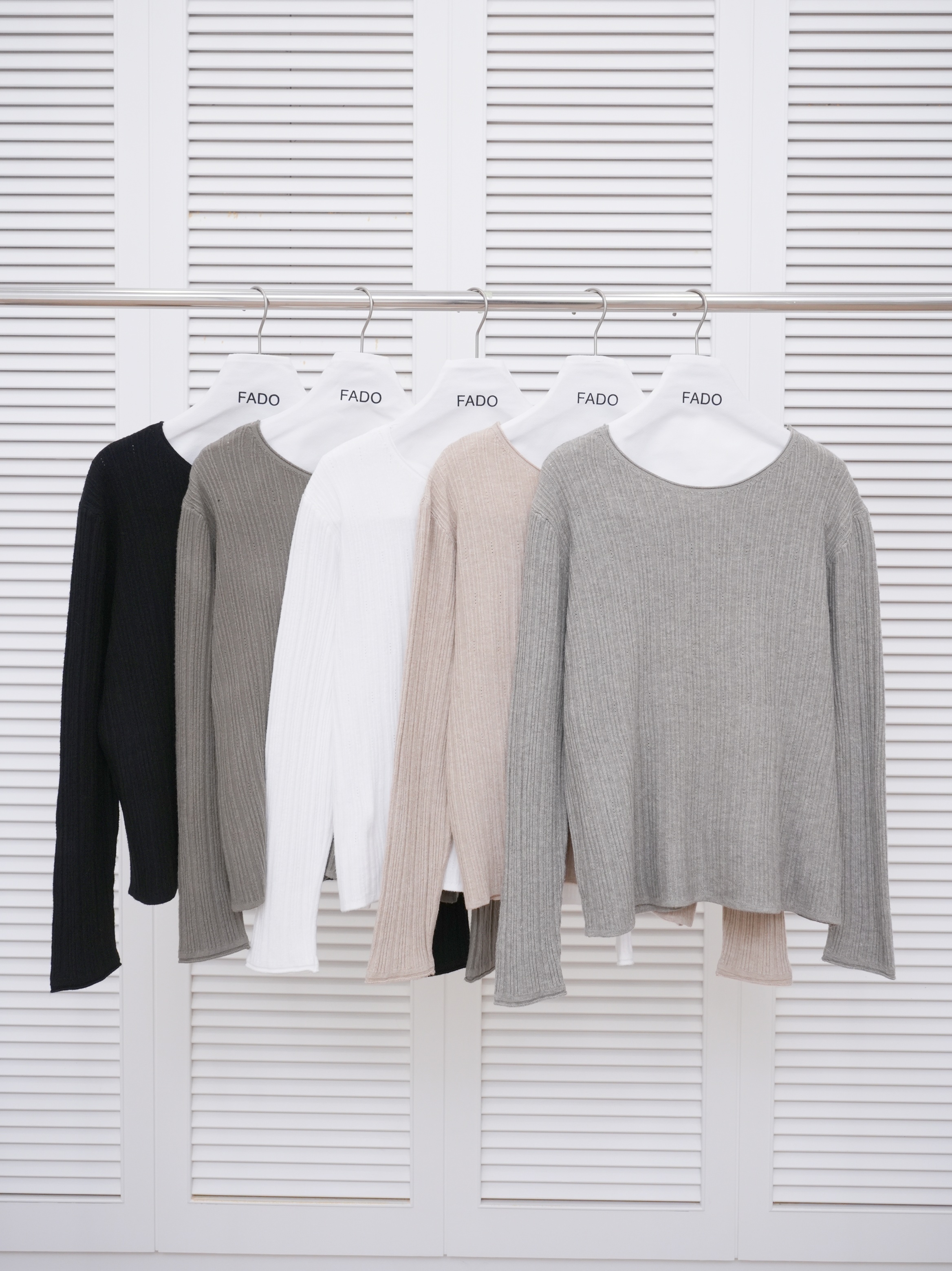 法朵Fado shop｜ 直坑紋柔軟圓領針織衫 (S-L都可以穿) 011A479 五色