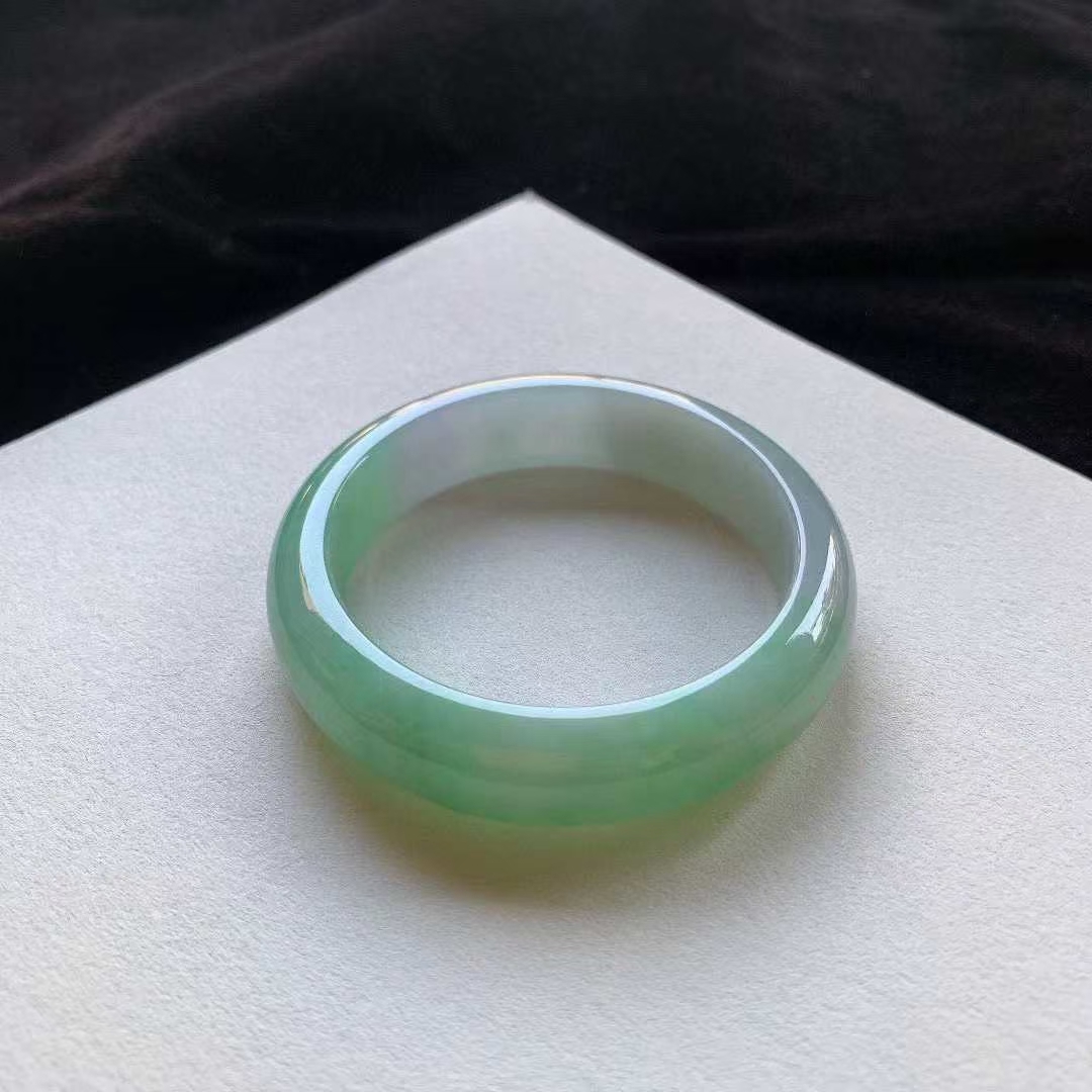 翡翠果陽綠正圈手鐲,天然翡翠A玉, 緬甸玉, Jade, Jadeite