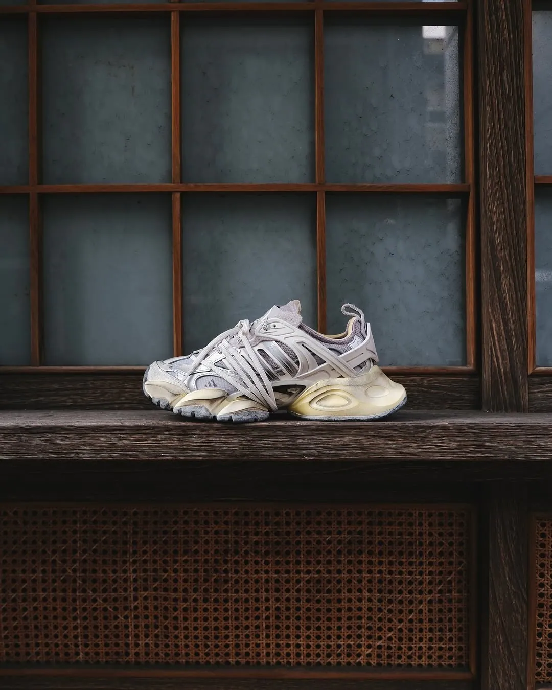 (預訂) Adidas XLG RUNNER DELUXE - White Grey