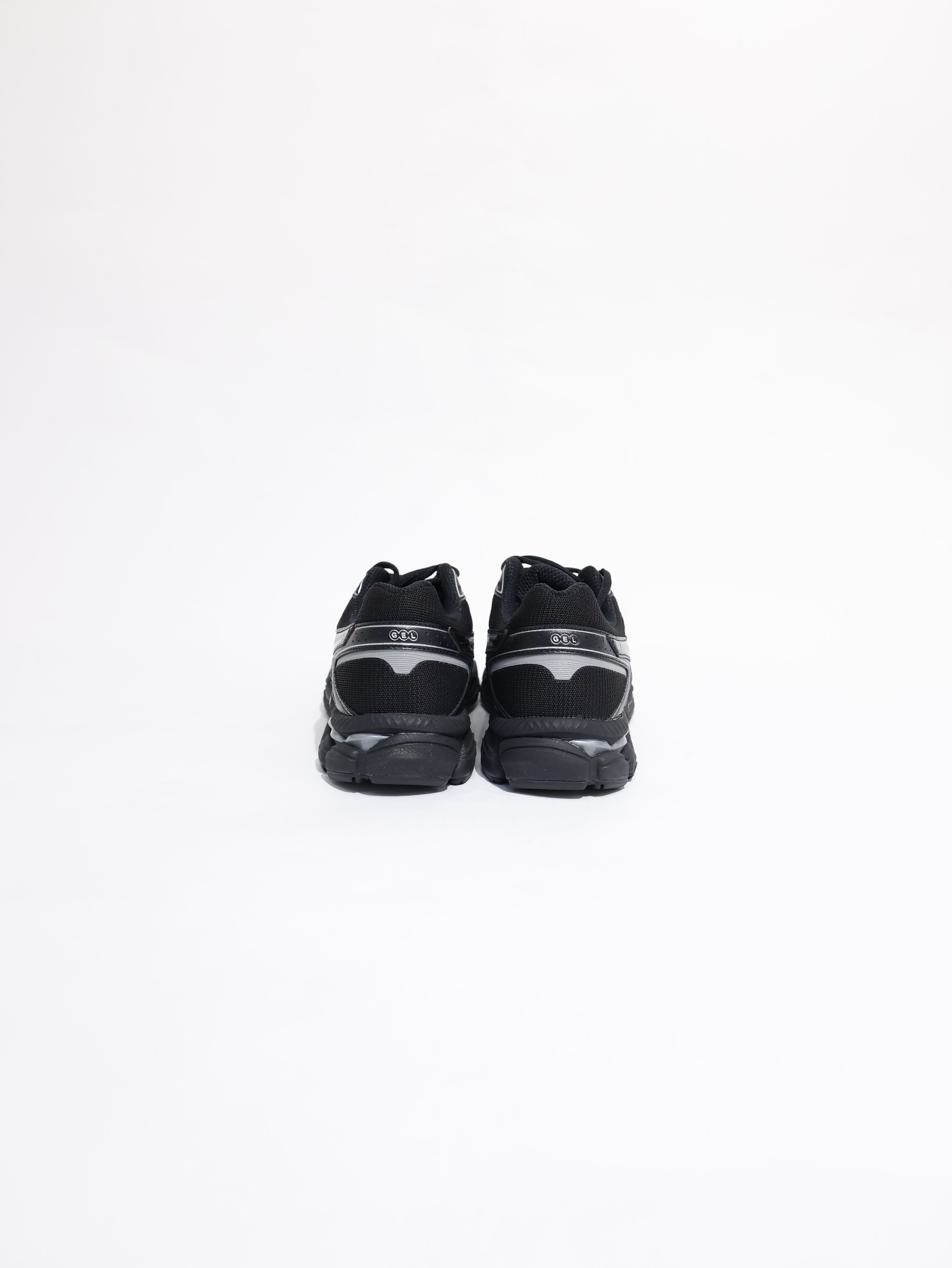 ASICS GEL-CUMULUS 16 中性款 運動休閒鞋 1203A733-002