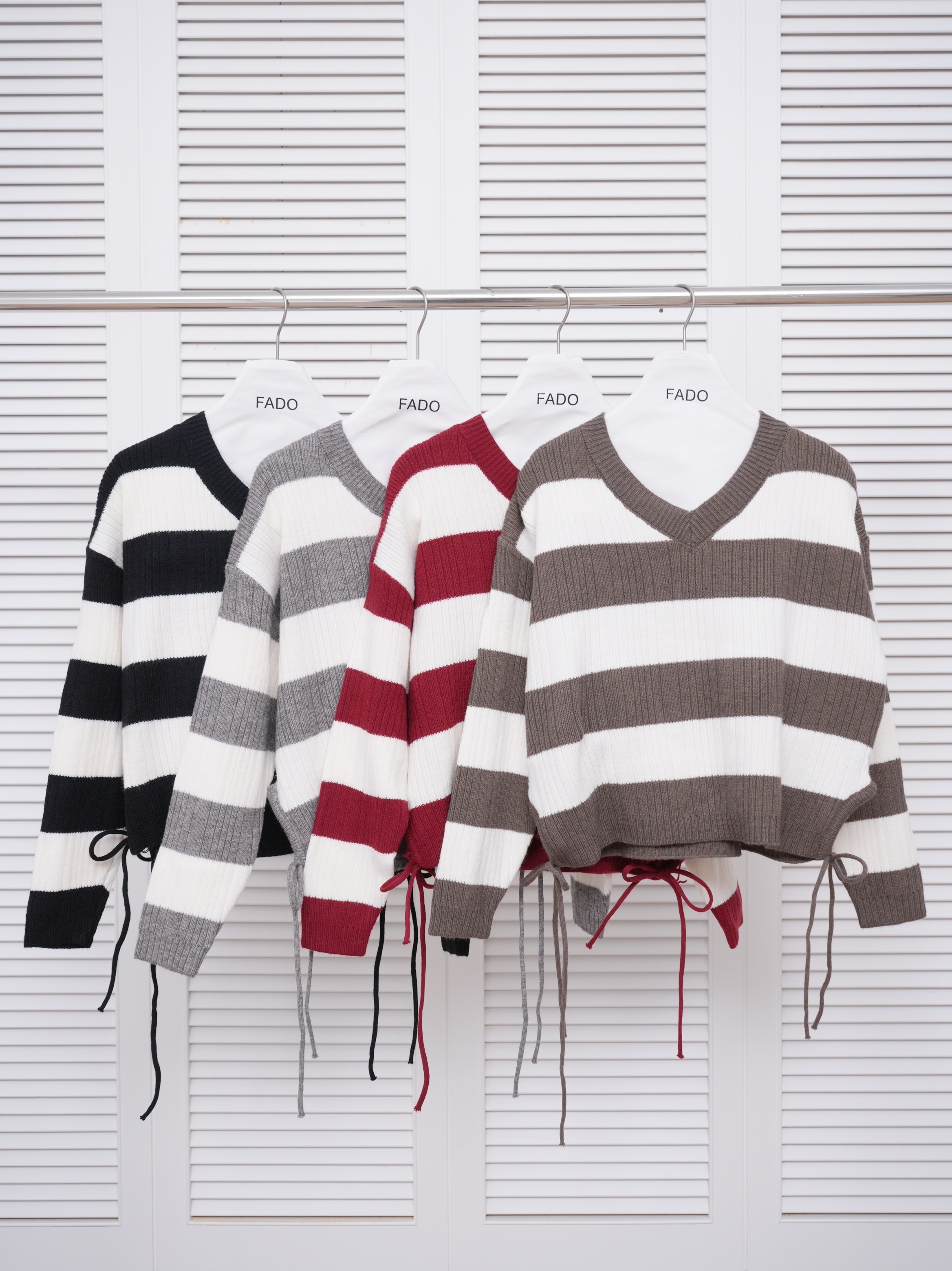 法朵Fado shop｜側綁帶條紋V領針織衫 0114076 四色