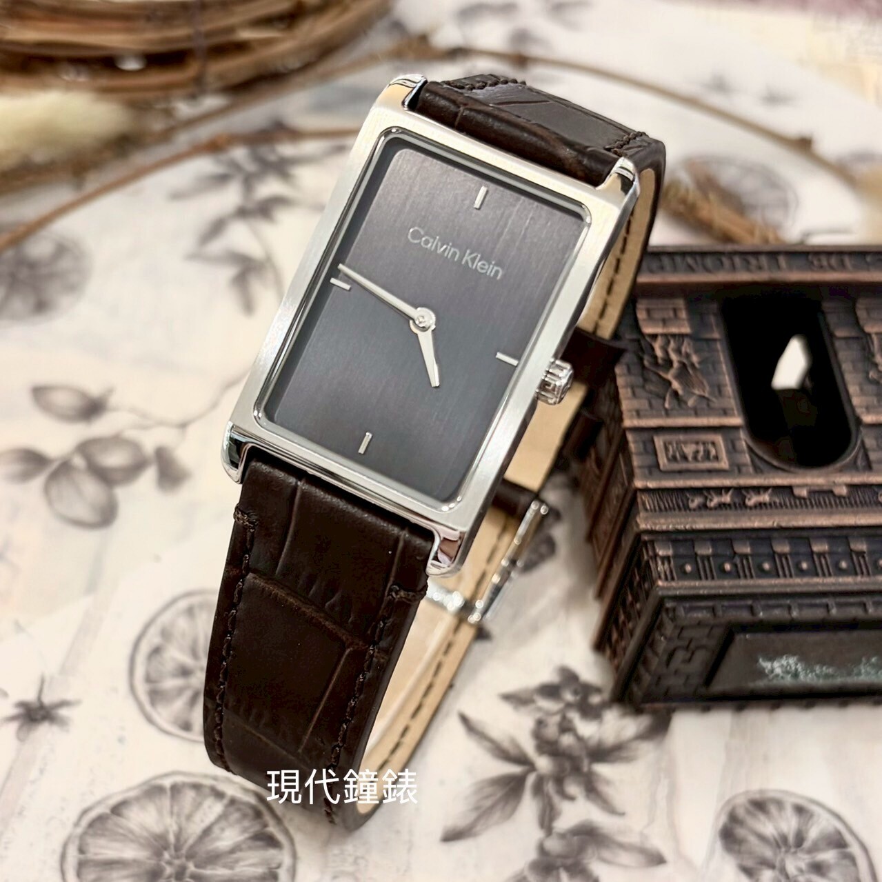 【CALVIN KLEIN】極簡質感方形中性錶CK25200529 24mm 現代鐘錶