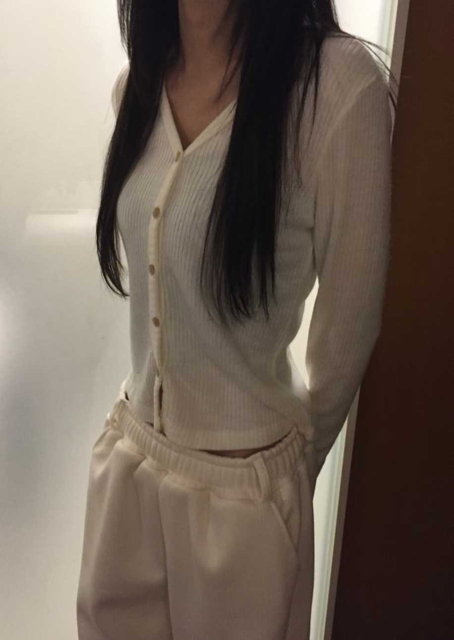 A07-排釦針織衫(白/灰/黑)