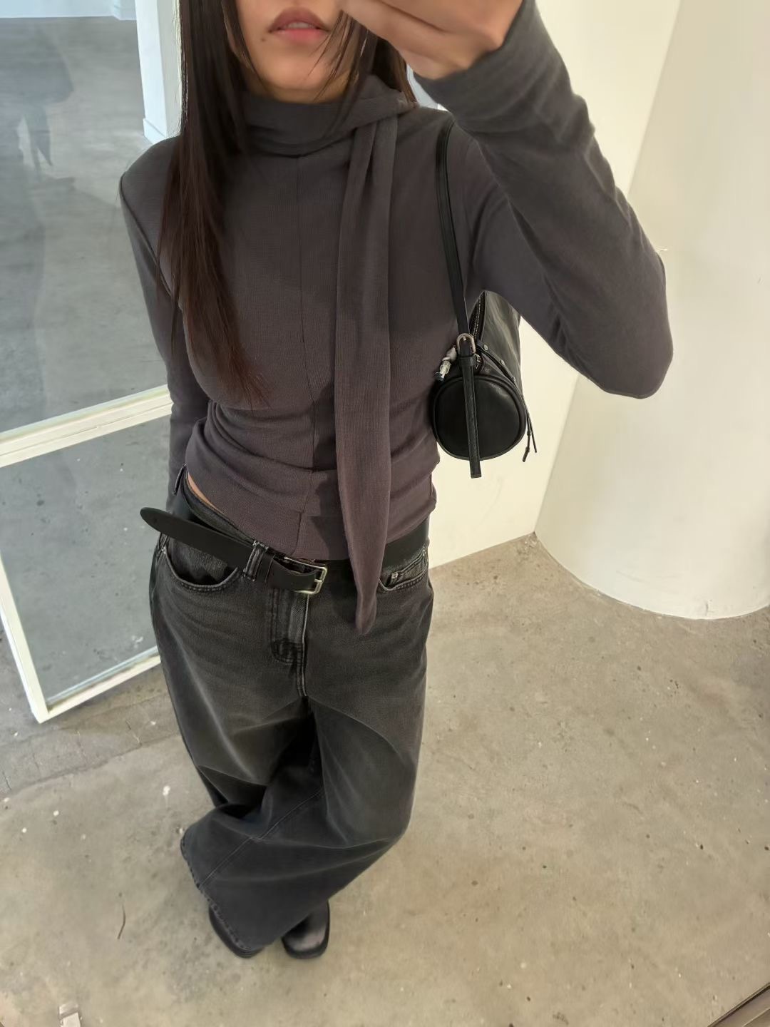 B01-繞脖打底上衣(灰)