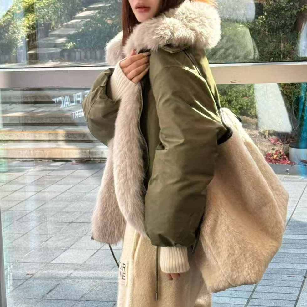 90%鴨絨拼接澎澎毛領造型縮腰外套-F / 3色