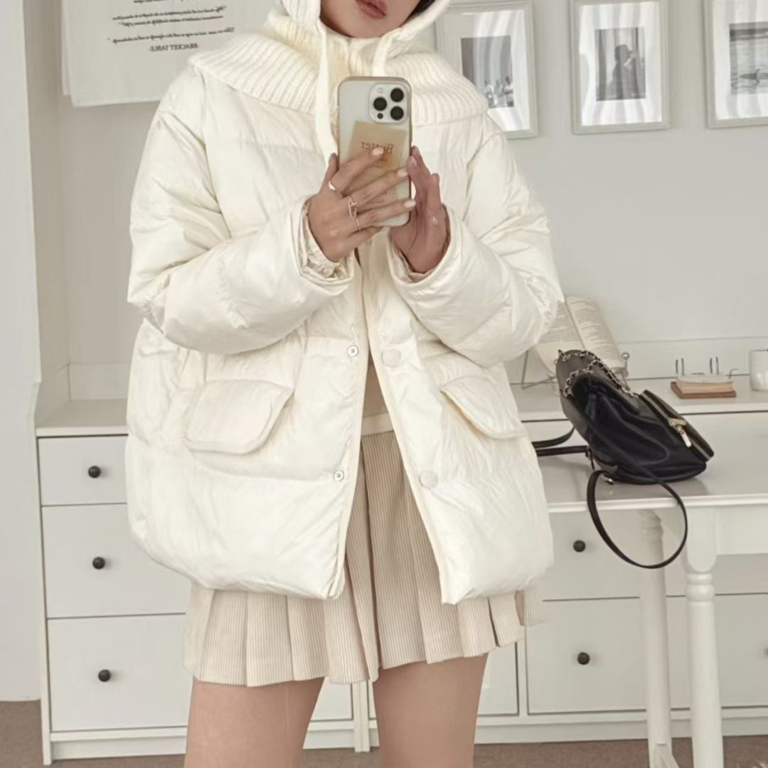 雙口袋同色系排釦圓領羽絨外套-F / 3色