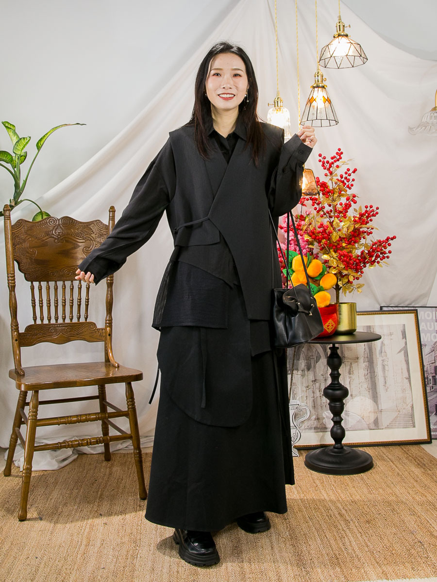 ⬇️開倉低至半價😱FINALSALE📣 後腰橡根．單邊腰位拉鏈．前幅DOUBLE LAYER 假袋．扯布料半截裙 (有厘布) (有袋)【不設退換】