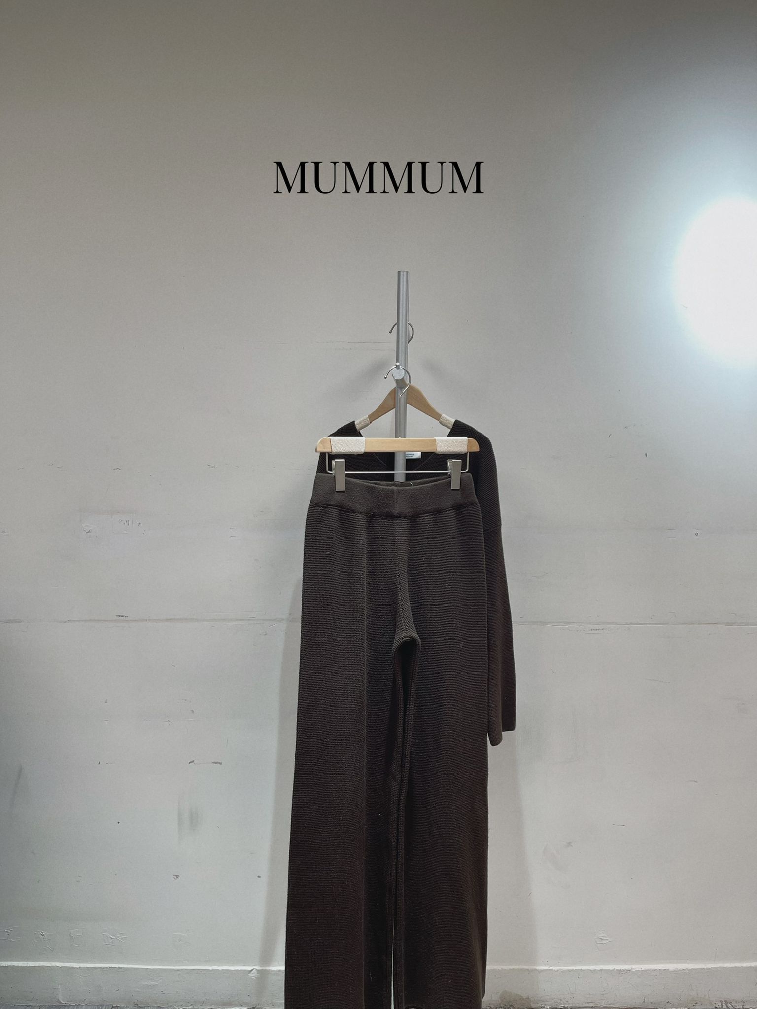 0213064a/V領居家休閒款一套裝 上身：46/46/28.5 ；下身：28-48/40/42.5