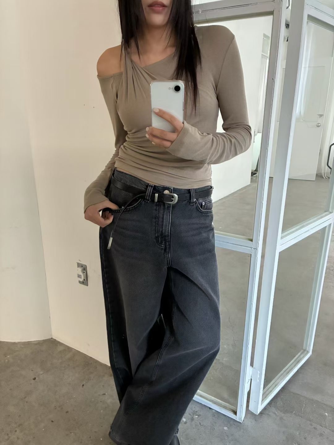 B03-直播呼聲最高！單扭結上衣(3色)