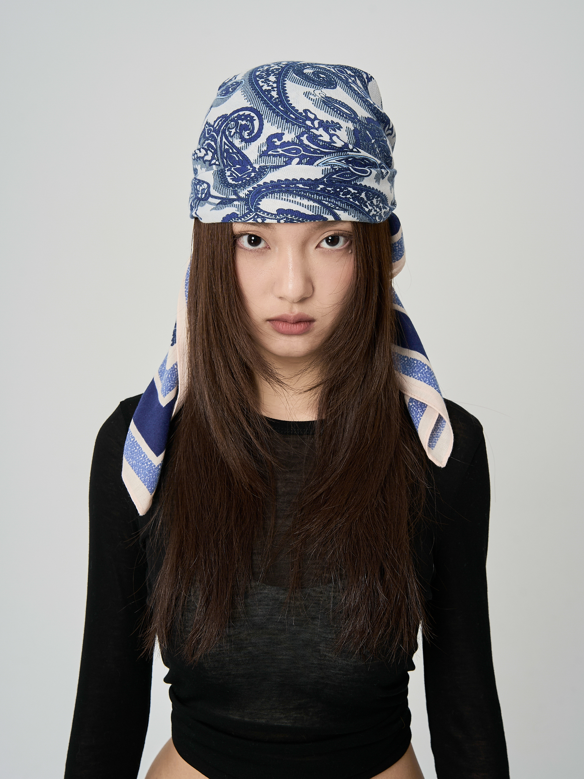 瓷器花卉藍棉質絲巾