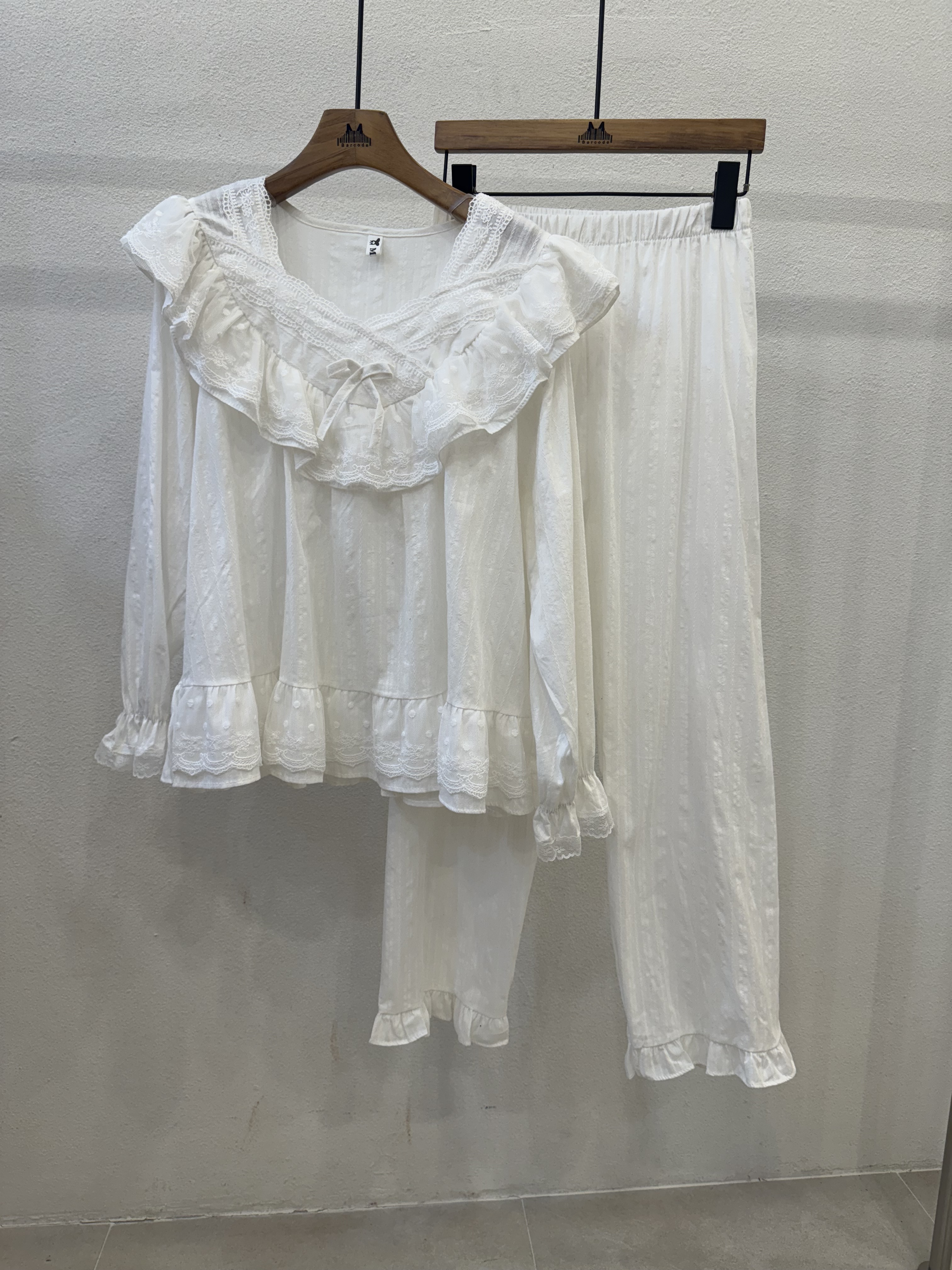 A1GR13 純白喱士睡衣