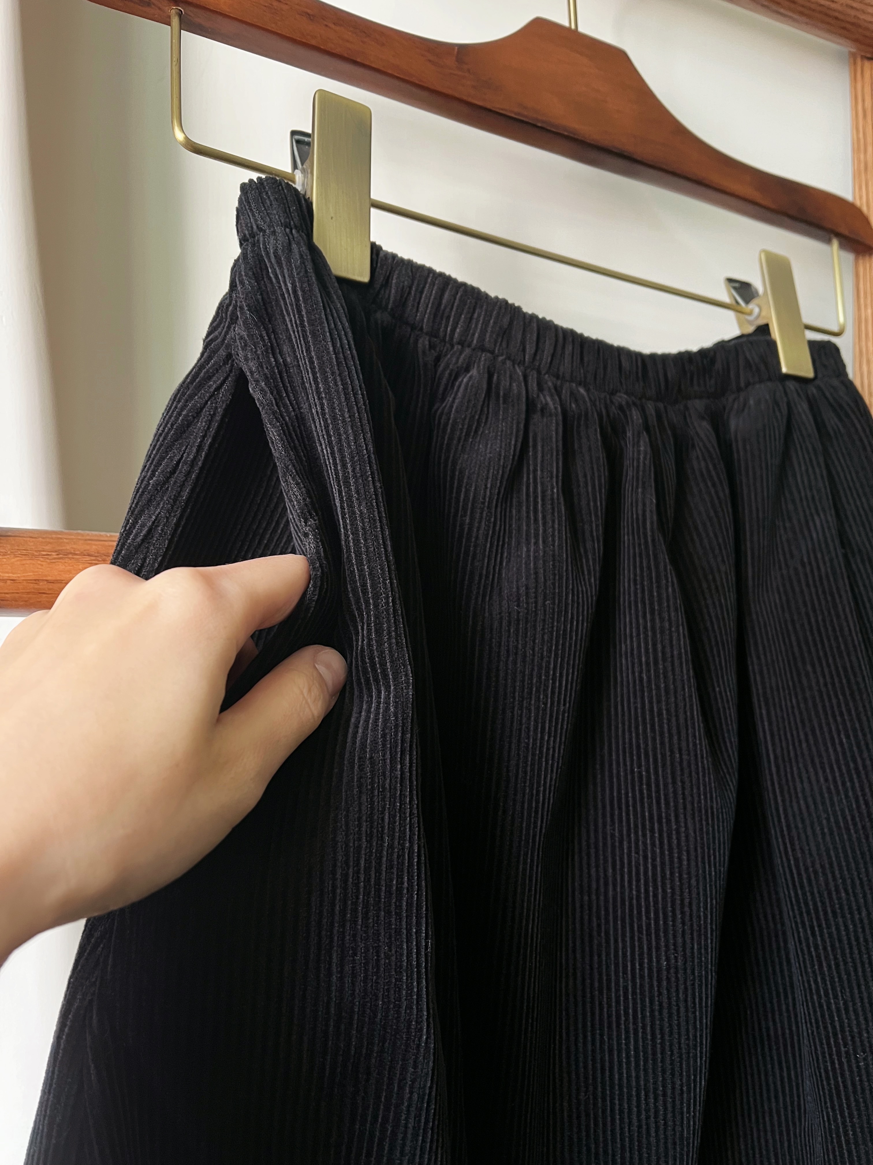 🌿黑色燈芯絨裙