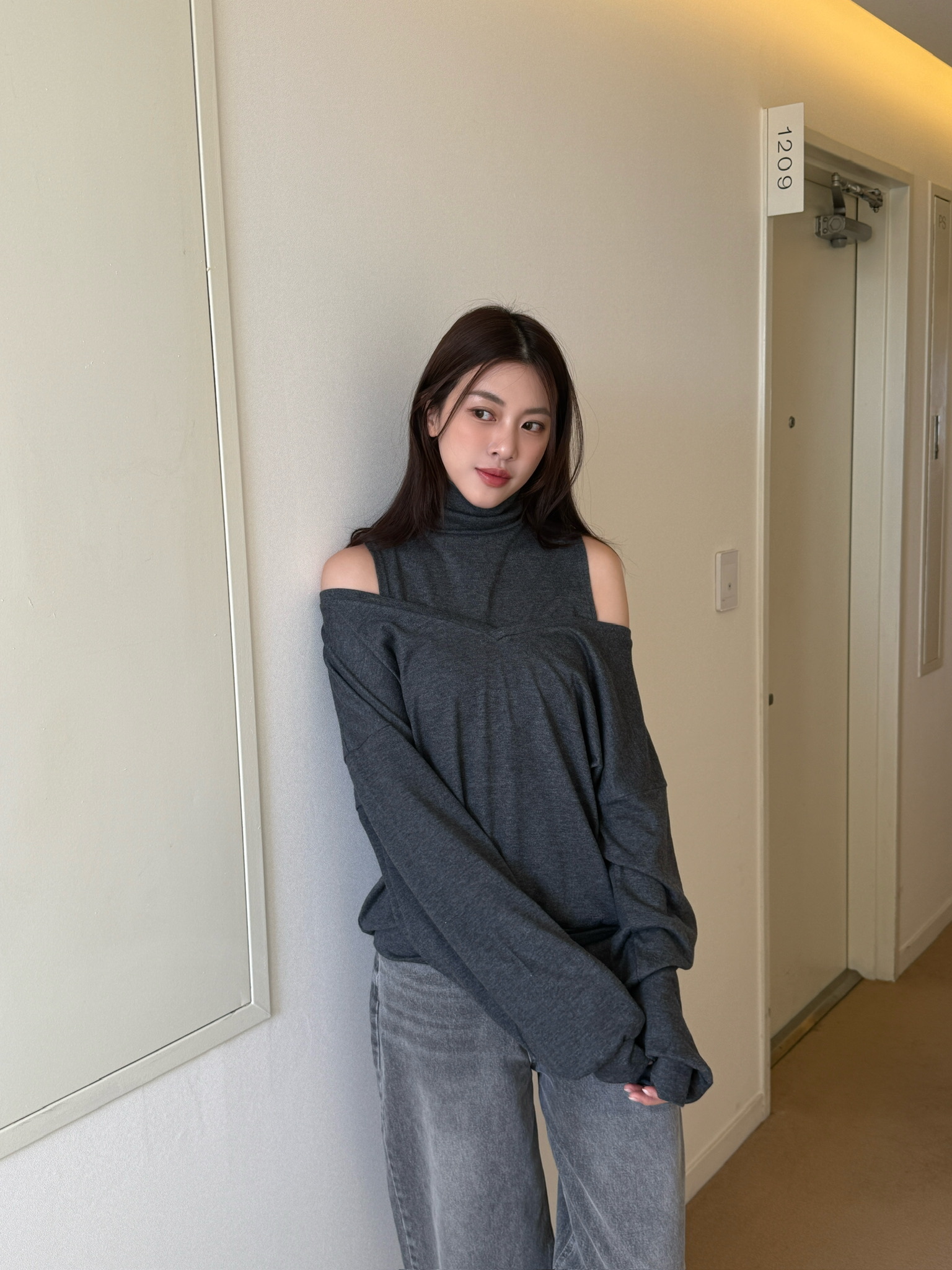 兩件式高領+大v領衛衣(白/灰)