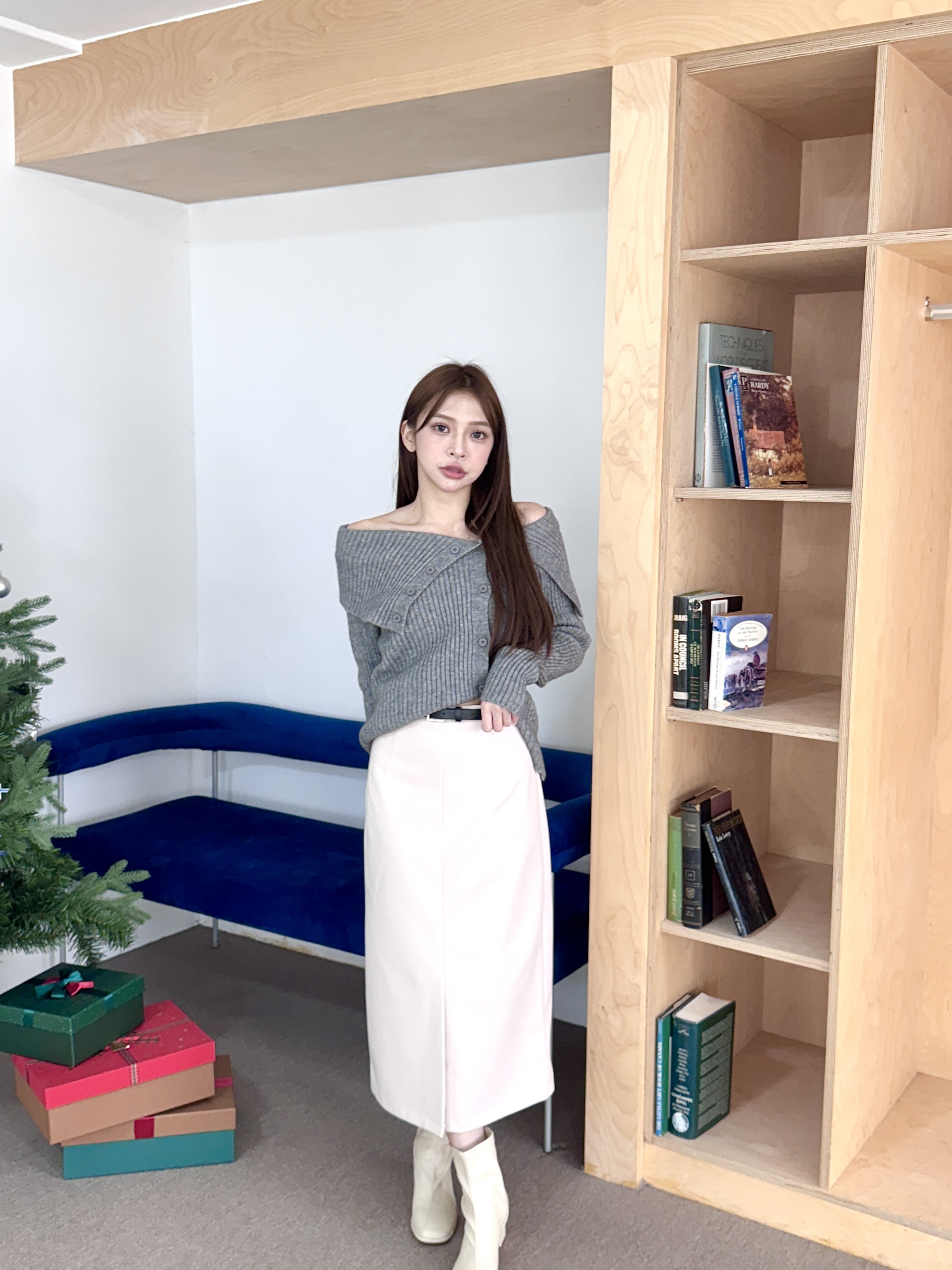 ᴋᴏʀᴇᴀ 質感絨布!附皮帶開衩長裙